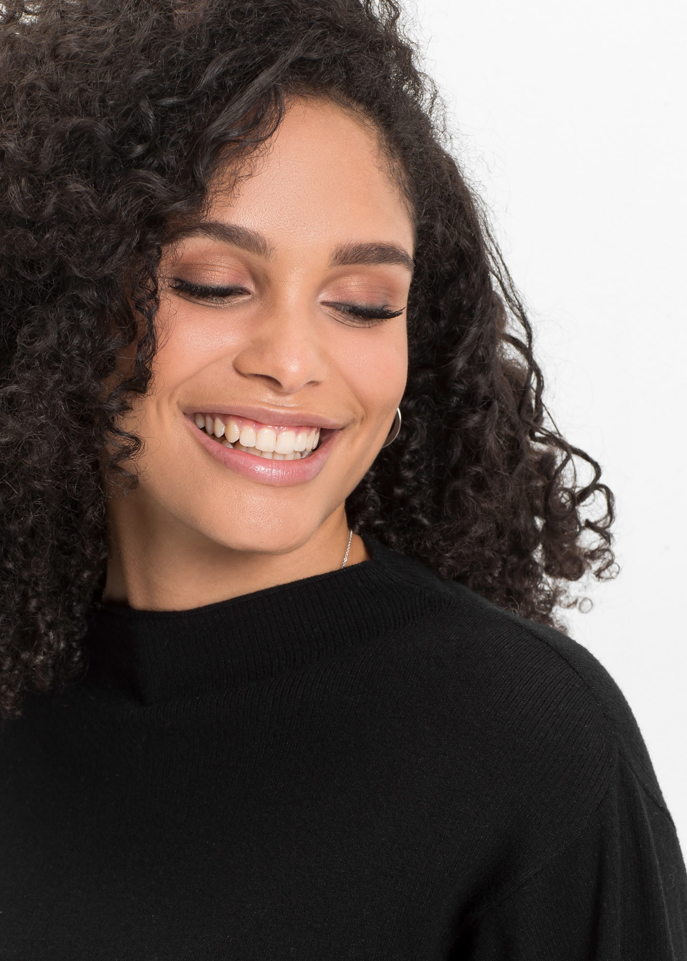 bonprix Strickpullover »Oversize-Pullover aus Viskose-Mix« Oversize-Pullover aus Viskose-Mix