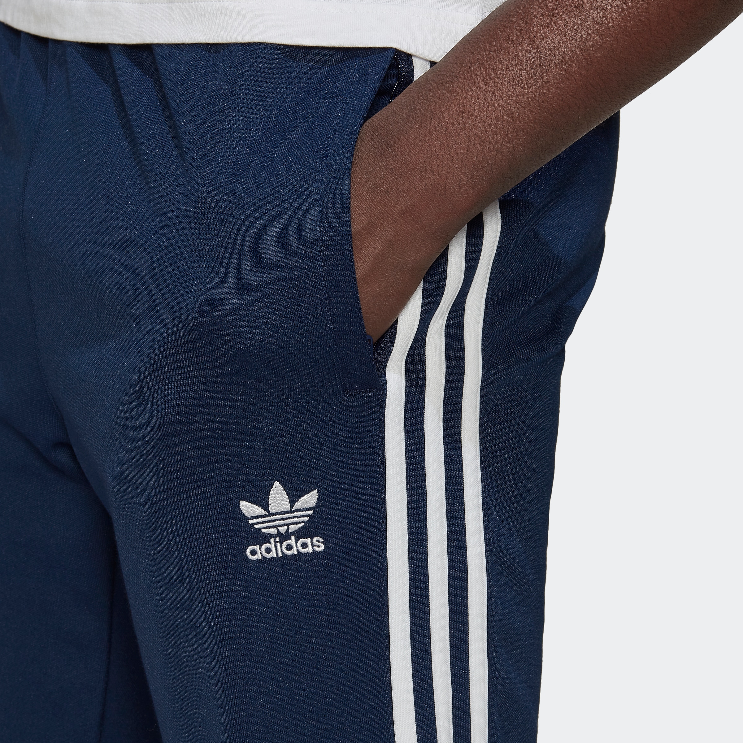 adidas Originals Sporthose »ADICOLOR CLASSICS CUTLINE HOSE«, (1 tlg.)