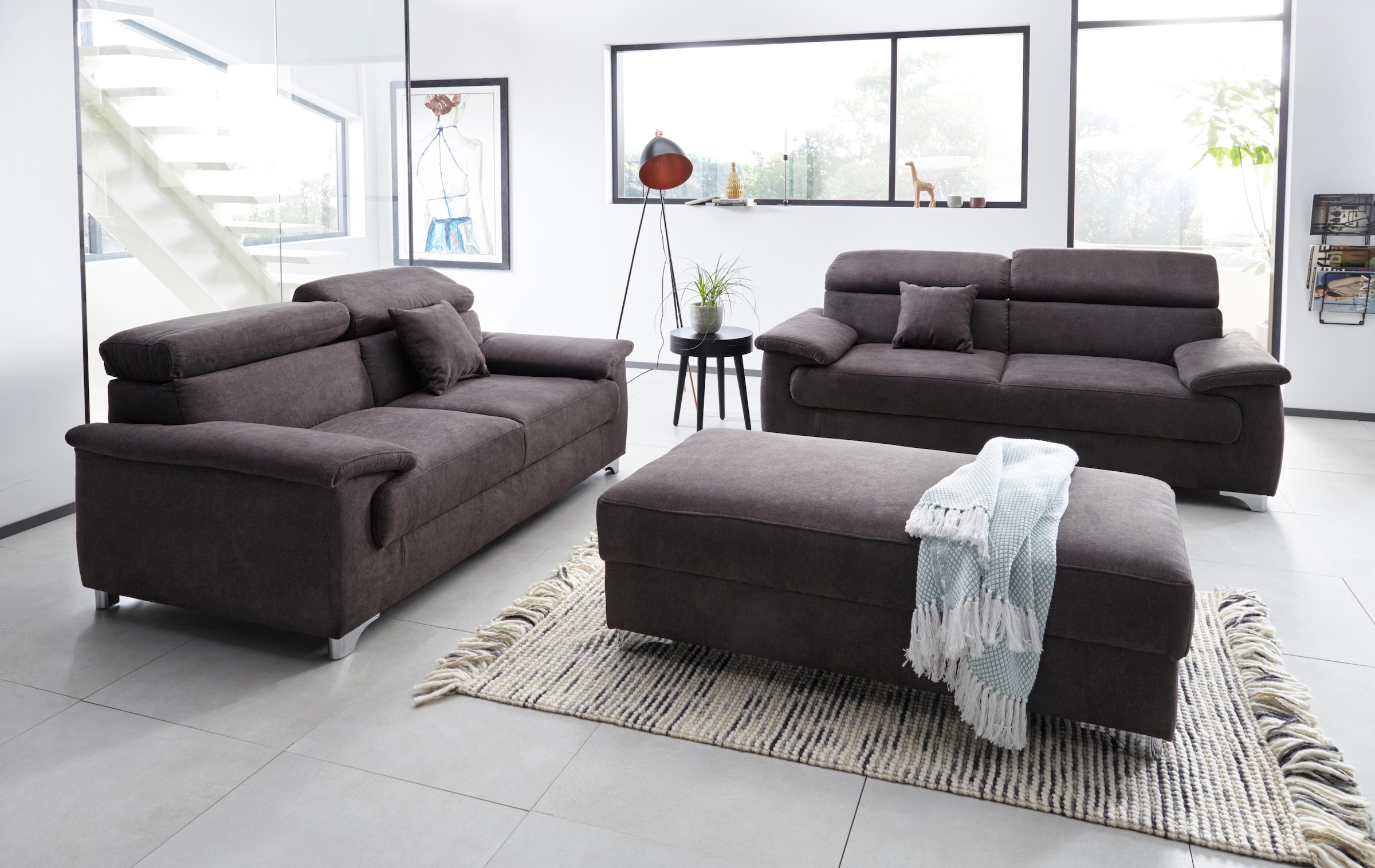 DOMO collection 2,5-Sitzer »Mira inklusive Kopfteilverstellung für mehr Wohlfühlkomfort«, elegant und modern, komfortabel, frei im Raum stellbar