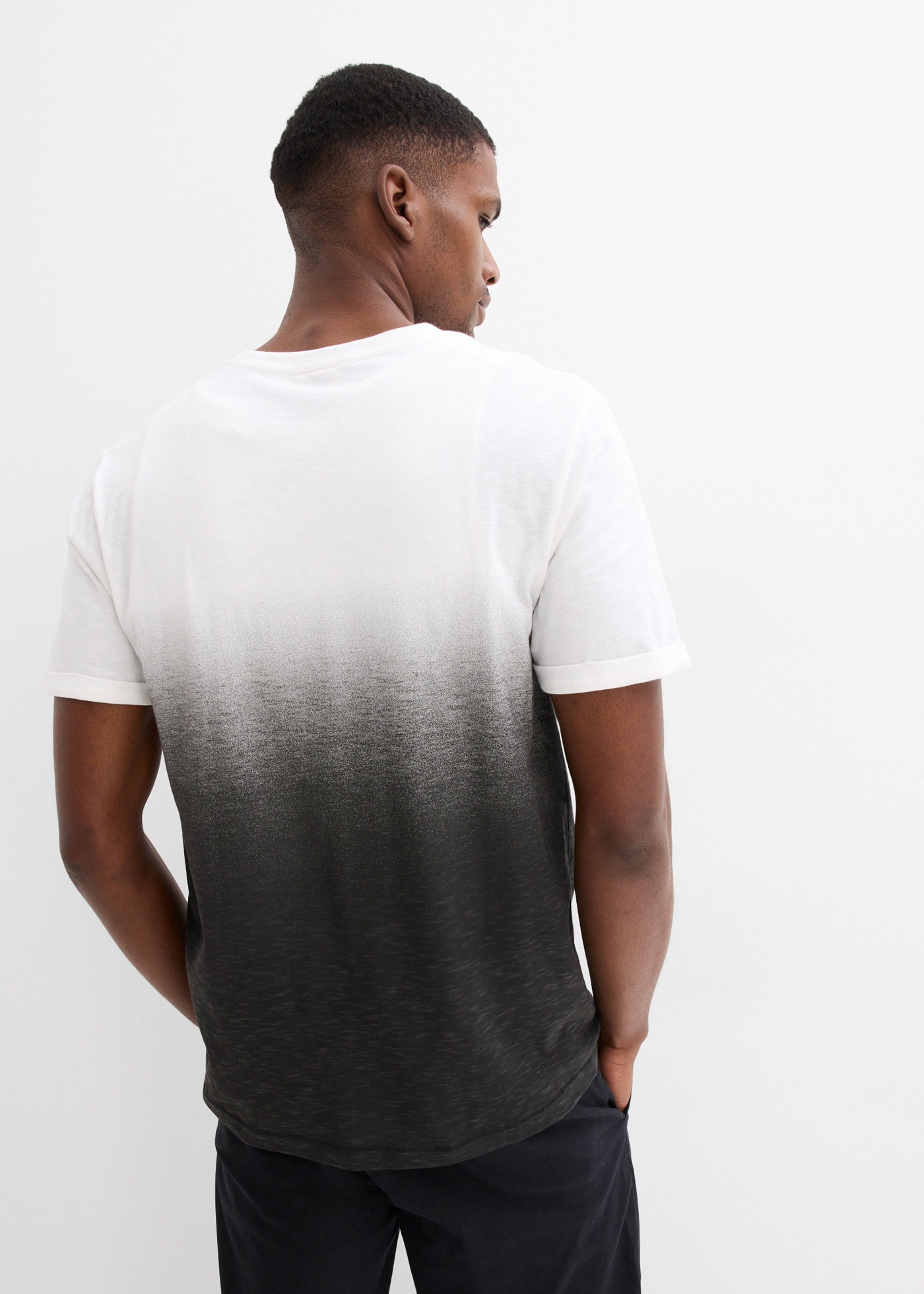 bonprix T-shirt 1 Slim Fit Passform, Kurzarm, atmungsaktives Jersey-Material