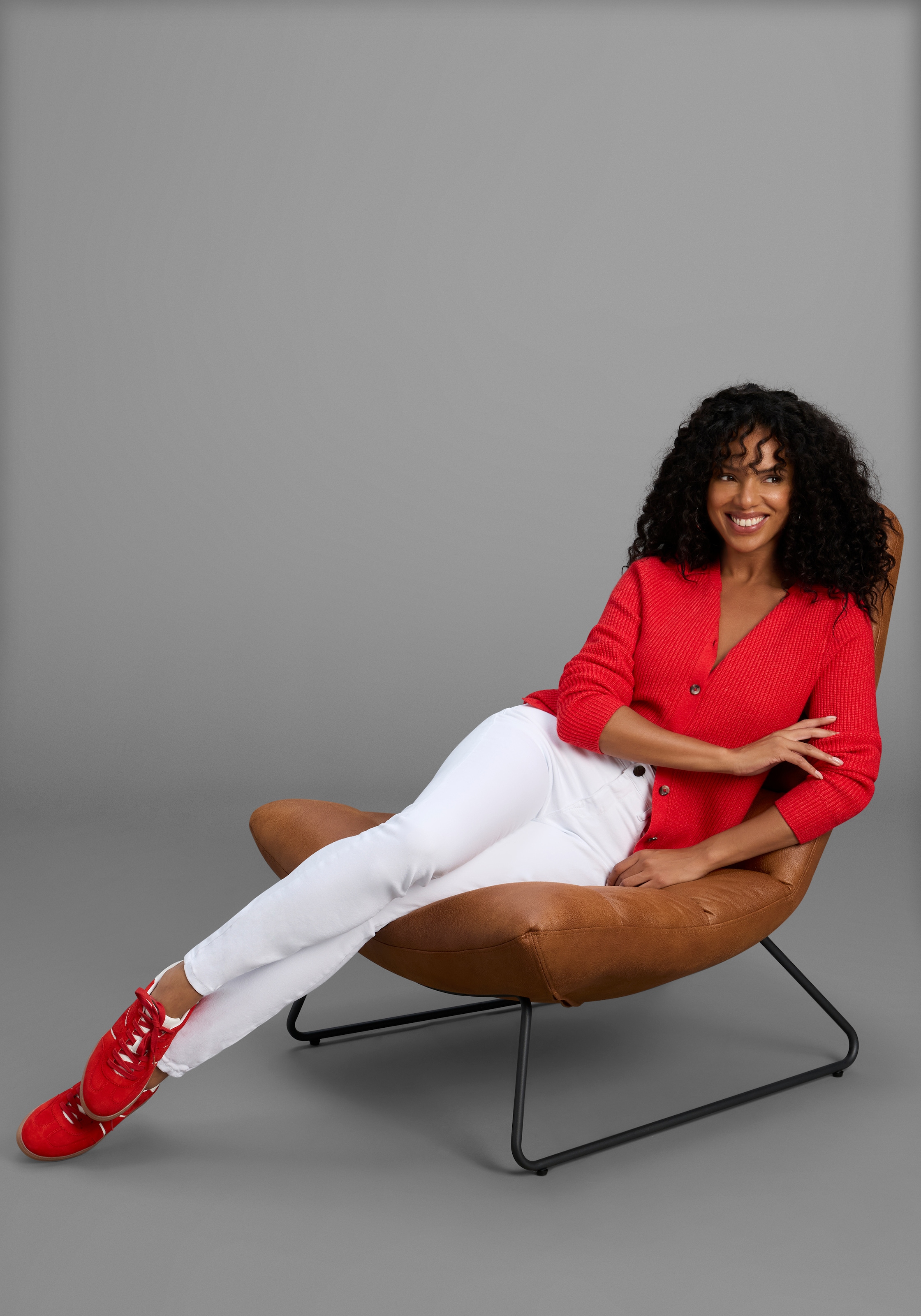 Arizona Slim-fit-Jeans »Shaping« enge Passform,  Röhrenjeans,  Used-Look-Waschung,  hohe Leibhöhe