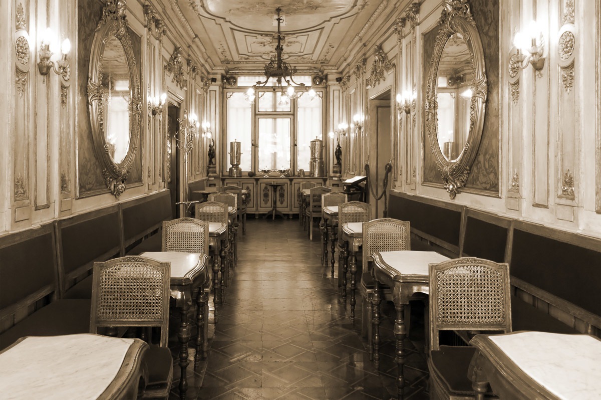 Image of Papermoon Fototapete »Vintage Cafe Interieur«, Vliestapete, hochwertiger Digitaldruck bei Ackermann Versand Schweiz