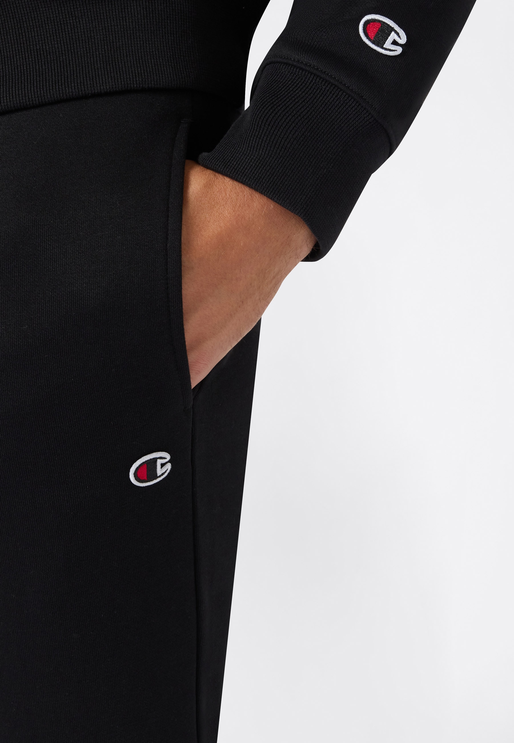 Champion Jogginganzug »SPORTWEAR SWEATSUITS Standard Fit« 2 zweiteiliges Set, auch in grossen Grössen, aus Baumwolle und Polyester