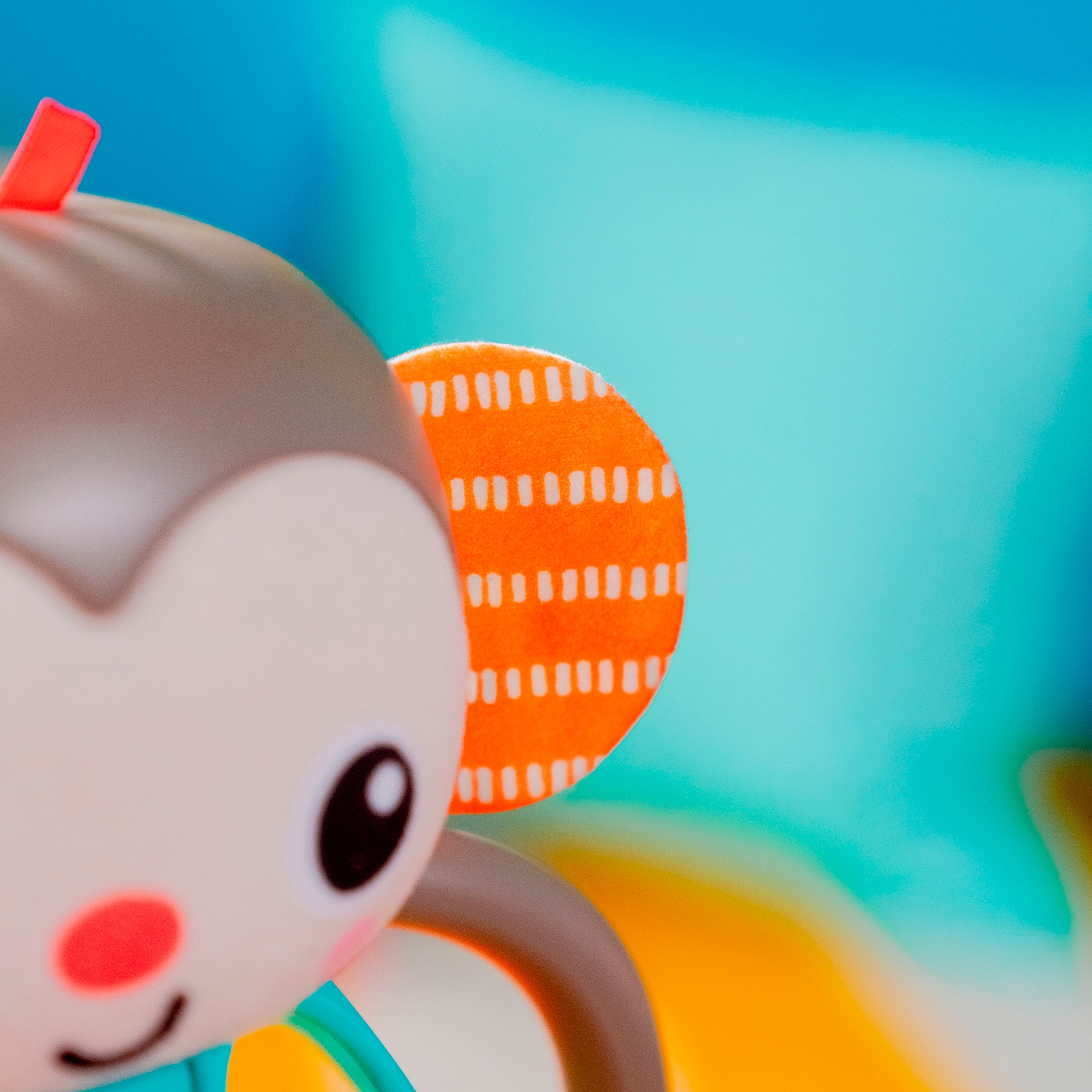 Bright Starts Jouet de préhension »Grab & Giggle Monkey™ Multi-Sensory Toy« mit Sound