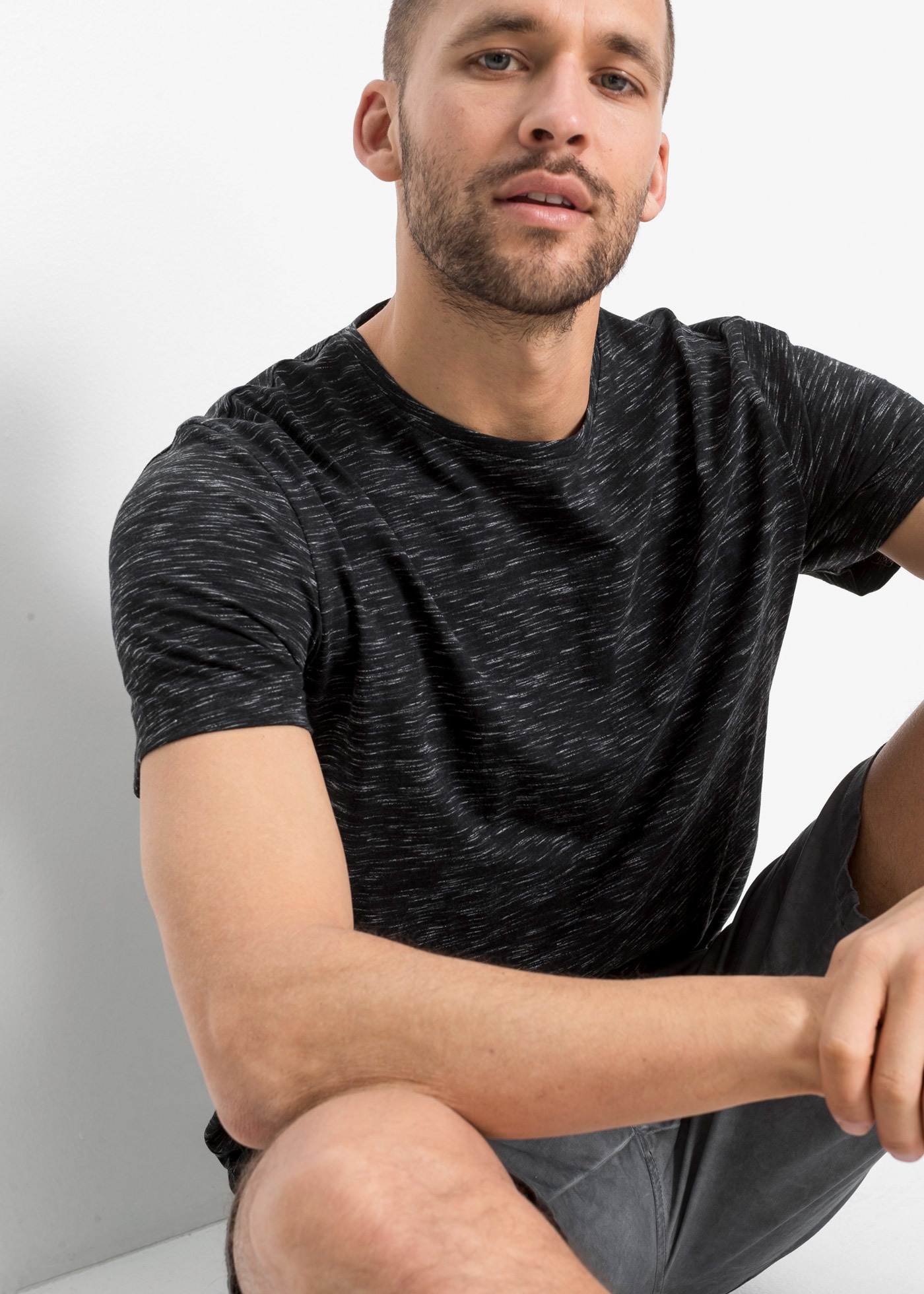 bonprix T-shirt Regular Fit, manches courtes, pour le quotidien