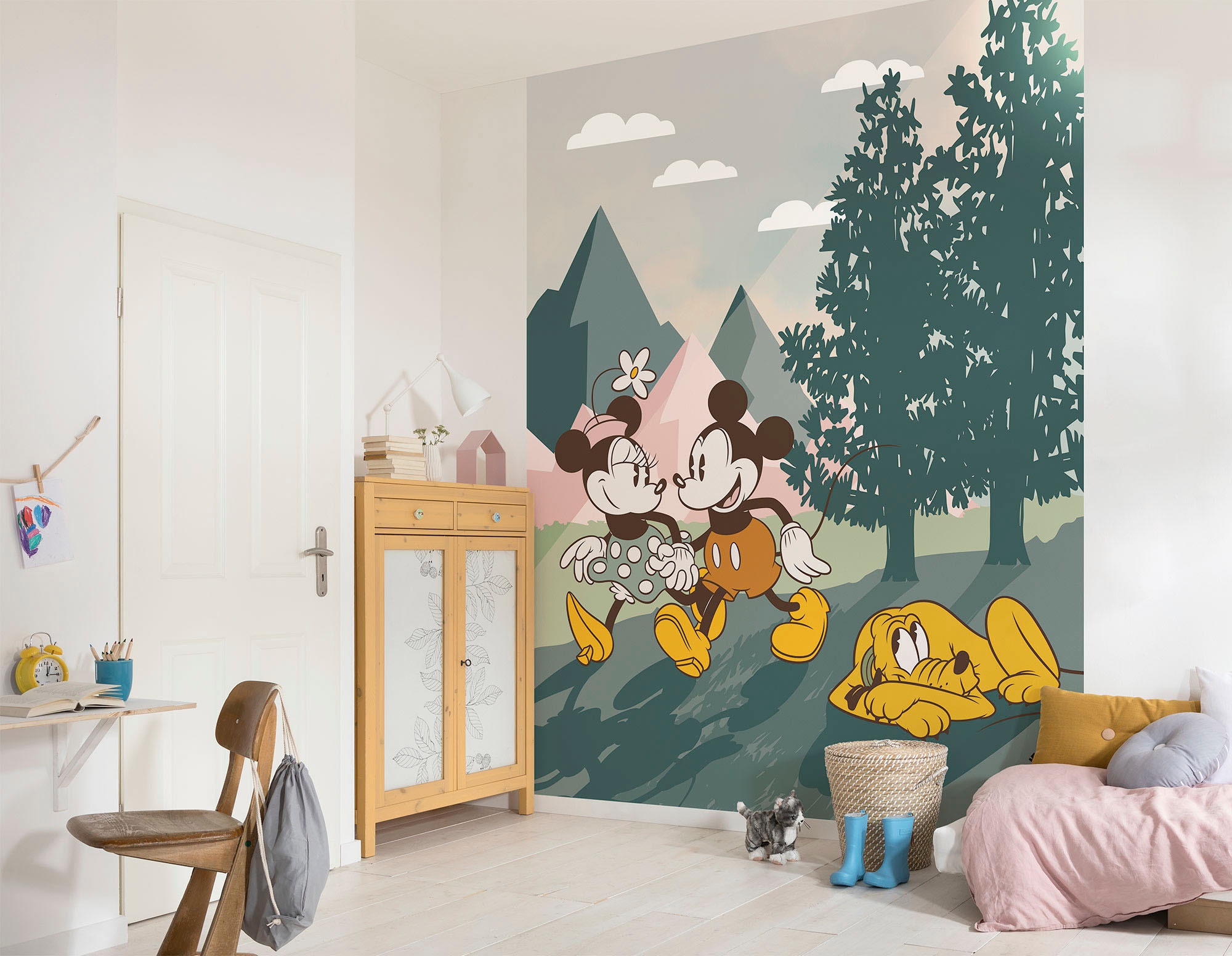 Image of Komar Fototapete "Digitaldruck Vlies - Mickey & Minnie Embrace Nature" bedruckt glatt Kinderzimmer
