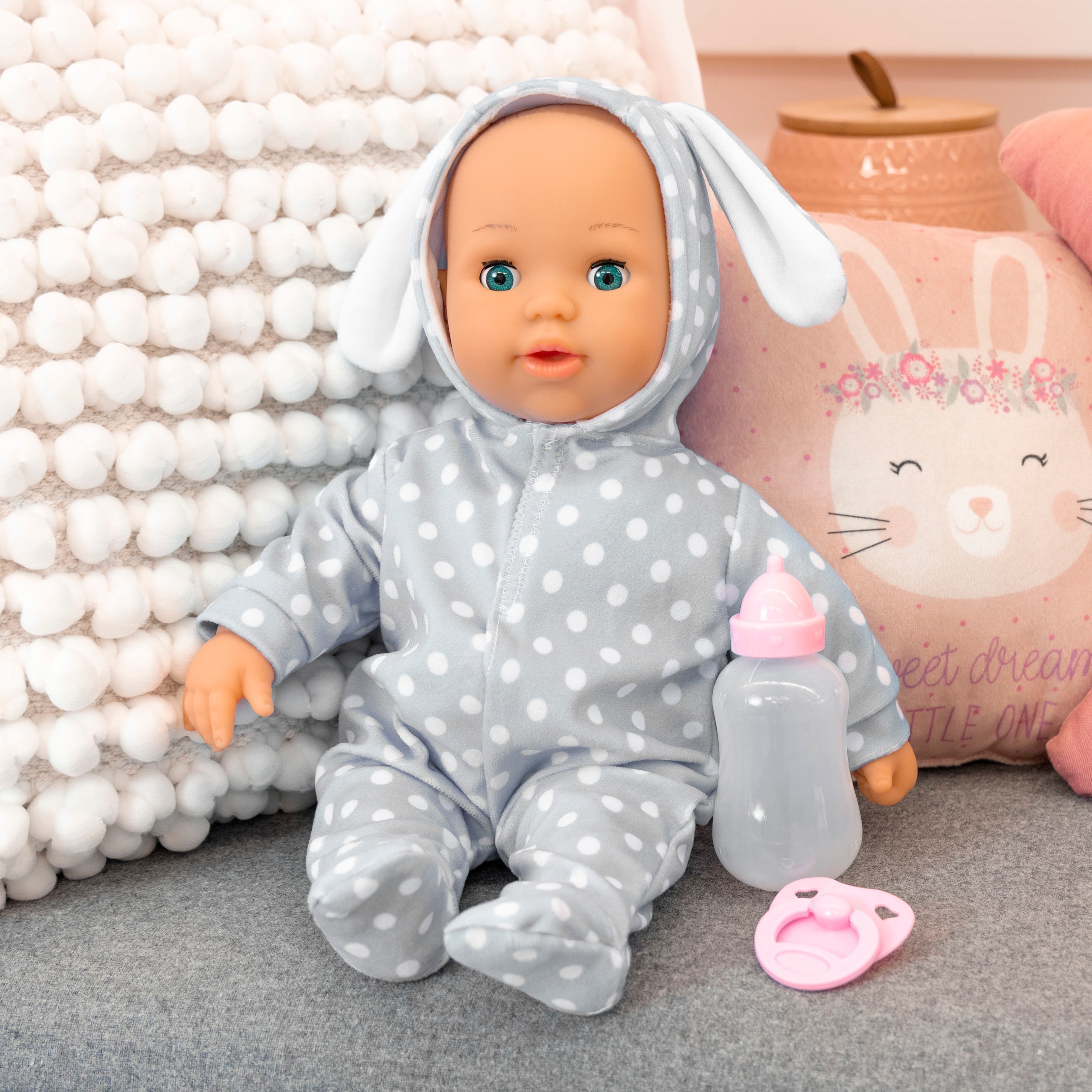 Bayer Babypuppe »First Words Baby, Anna 38 cm, grau« mit Schlafaugen und Babygeräuschen