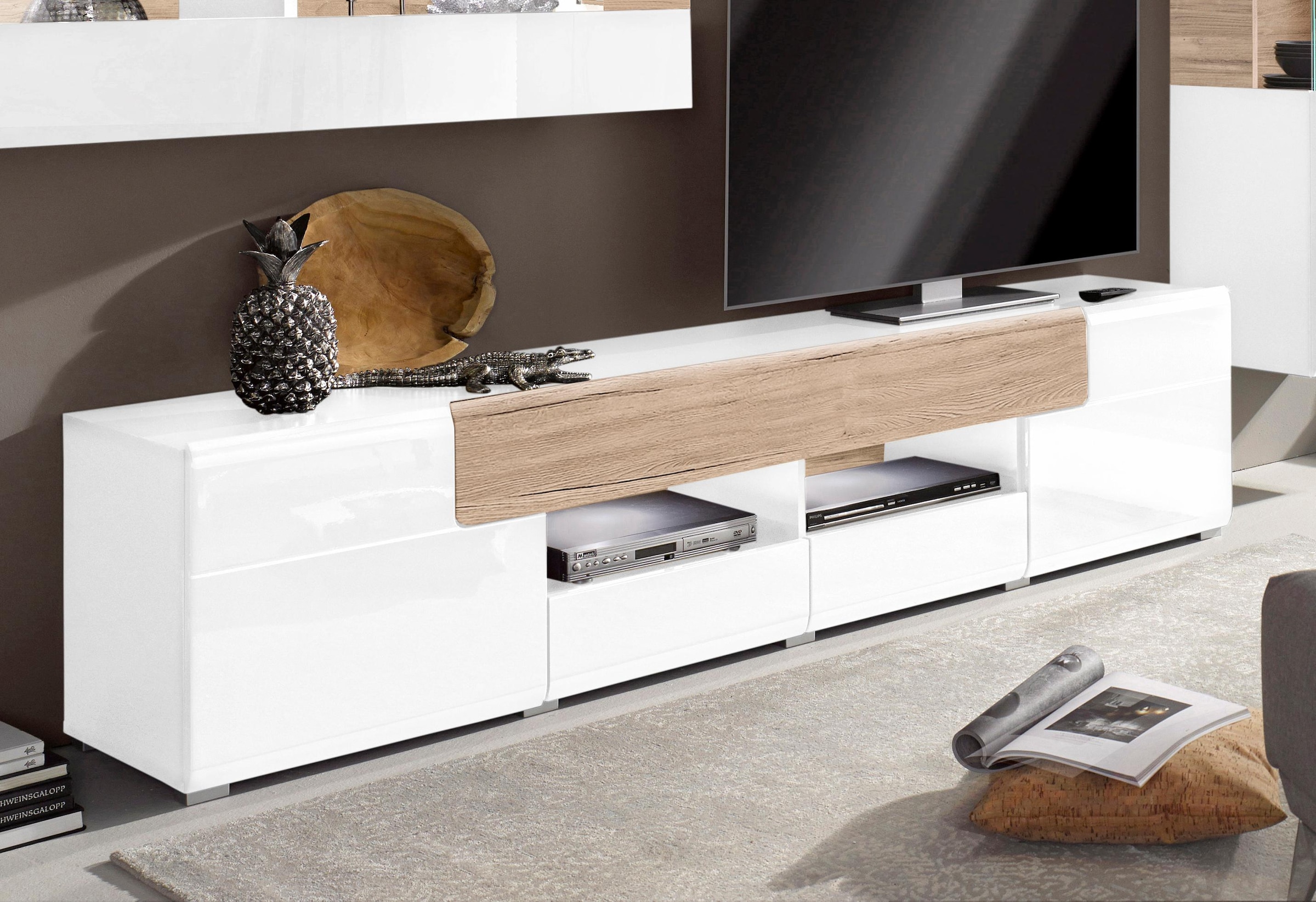 INOSIGN Lowboard »Toledo,Breite 209cm, trendige TV-Schrank mit dekorative Fräsungen«, TV-Board ohne Beleuchtung, TV-Kommode mit viel Stauraum