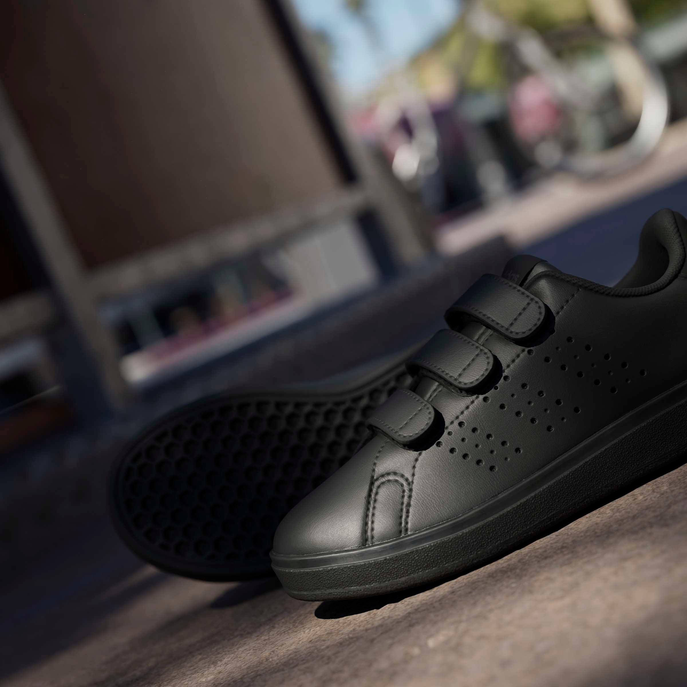 adidas Sportswear Chaussures à scratch »ADVANTAGE BASE 2.0 KIDS«  Design auf den Spuren des adidas Stan Smith, für Kinder & Jugendliche