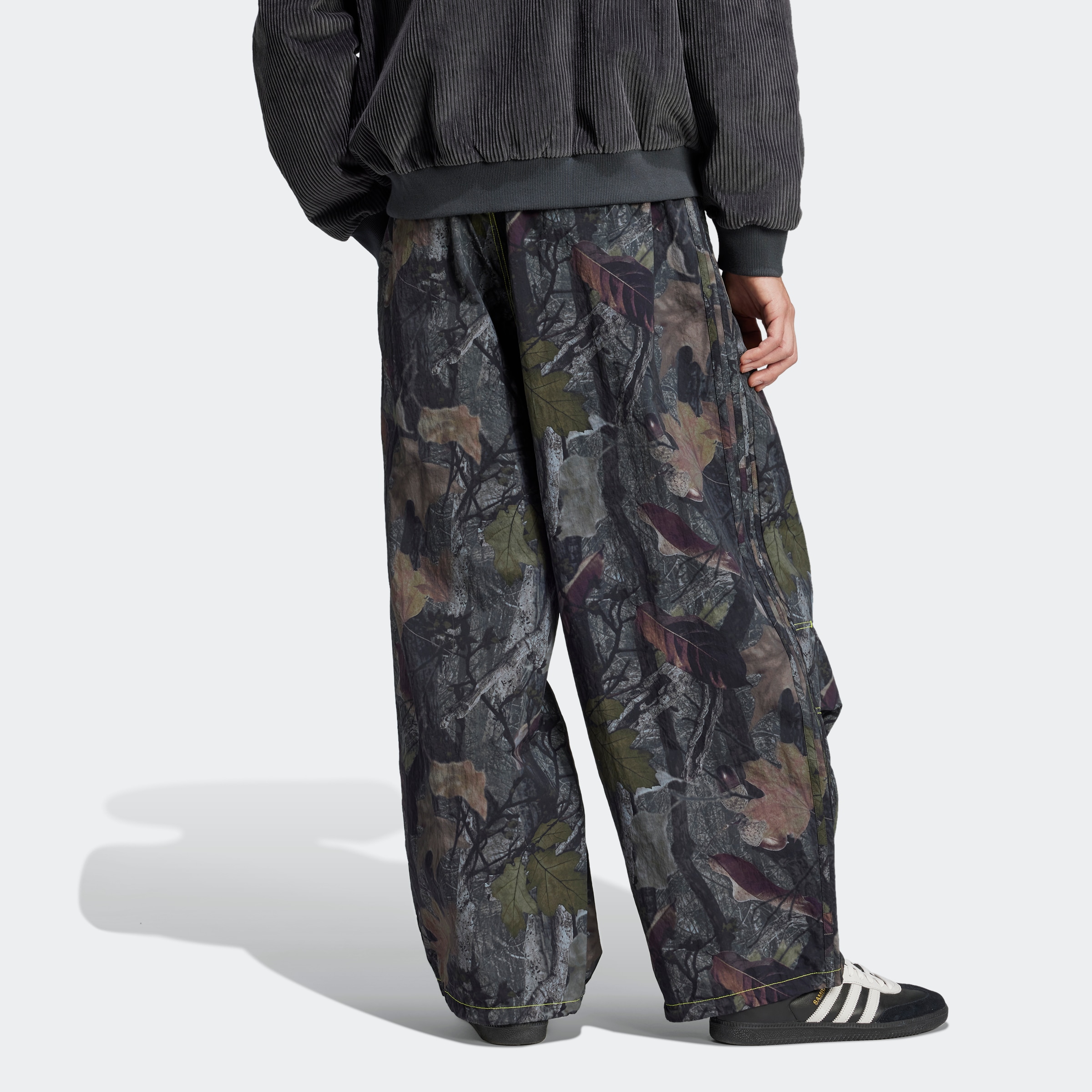 adidas Originals Sporthose »CAMO PANT Q1«, (1 tlg.)