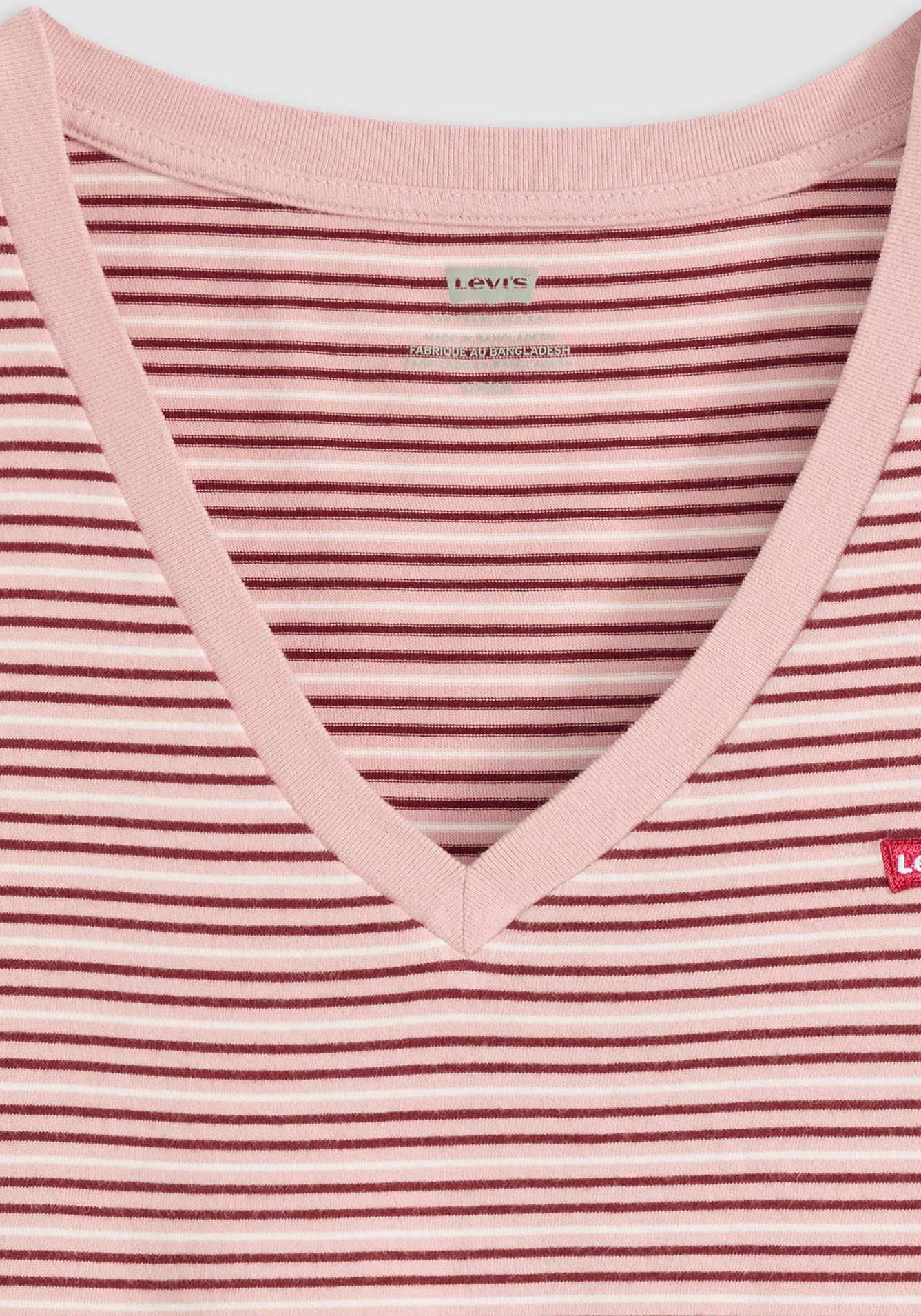 Levi's® V-Shirt »PERFECT VNECK«, mit Mini-Batwing-Logostickerei
