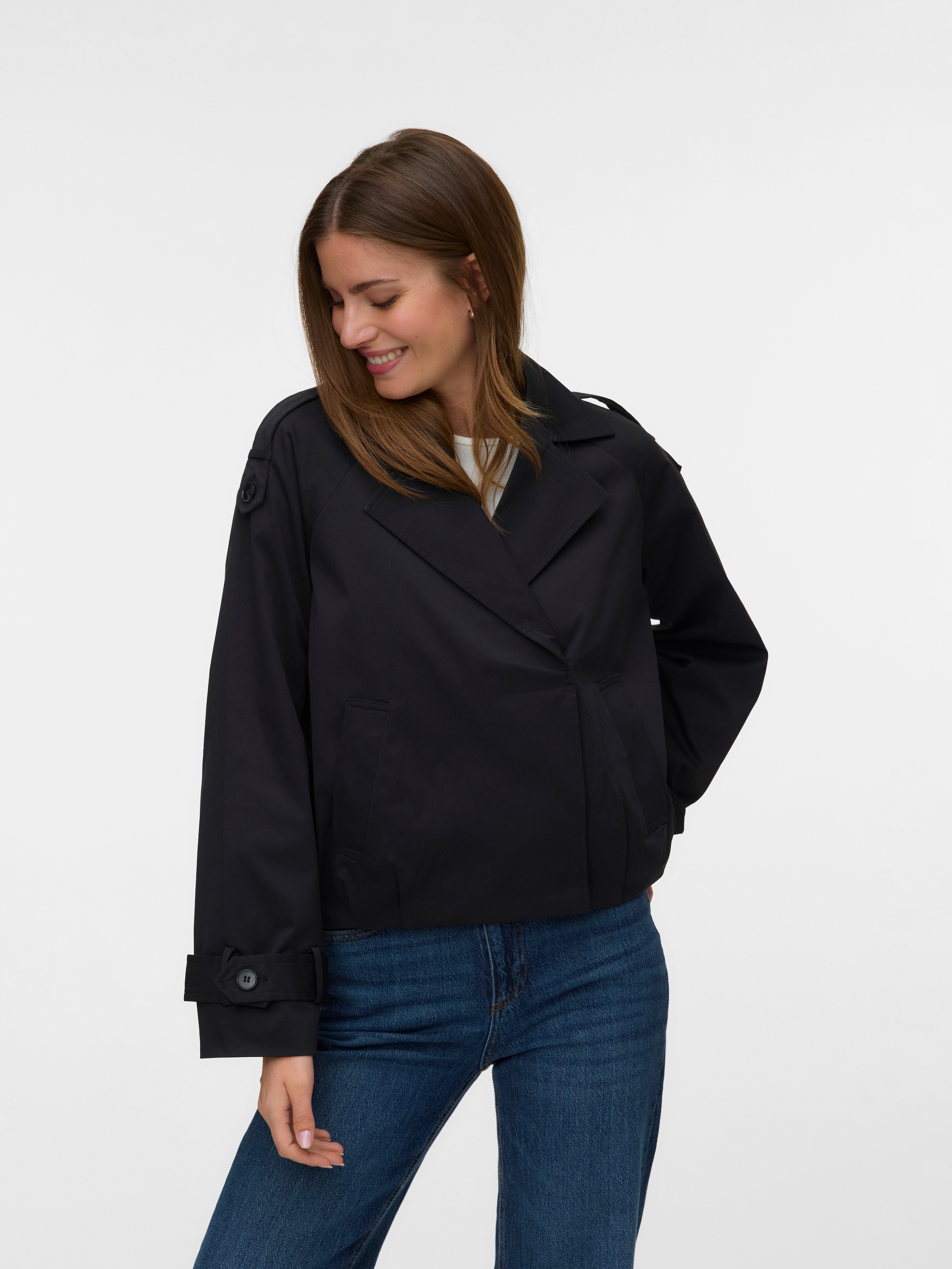 Vero Moda Kurzjacke »VMCHELSEA MADDY SHORT JACKET« Kunstfaser, im Trenchcoat Style