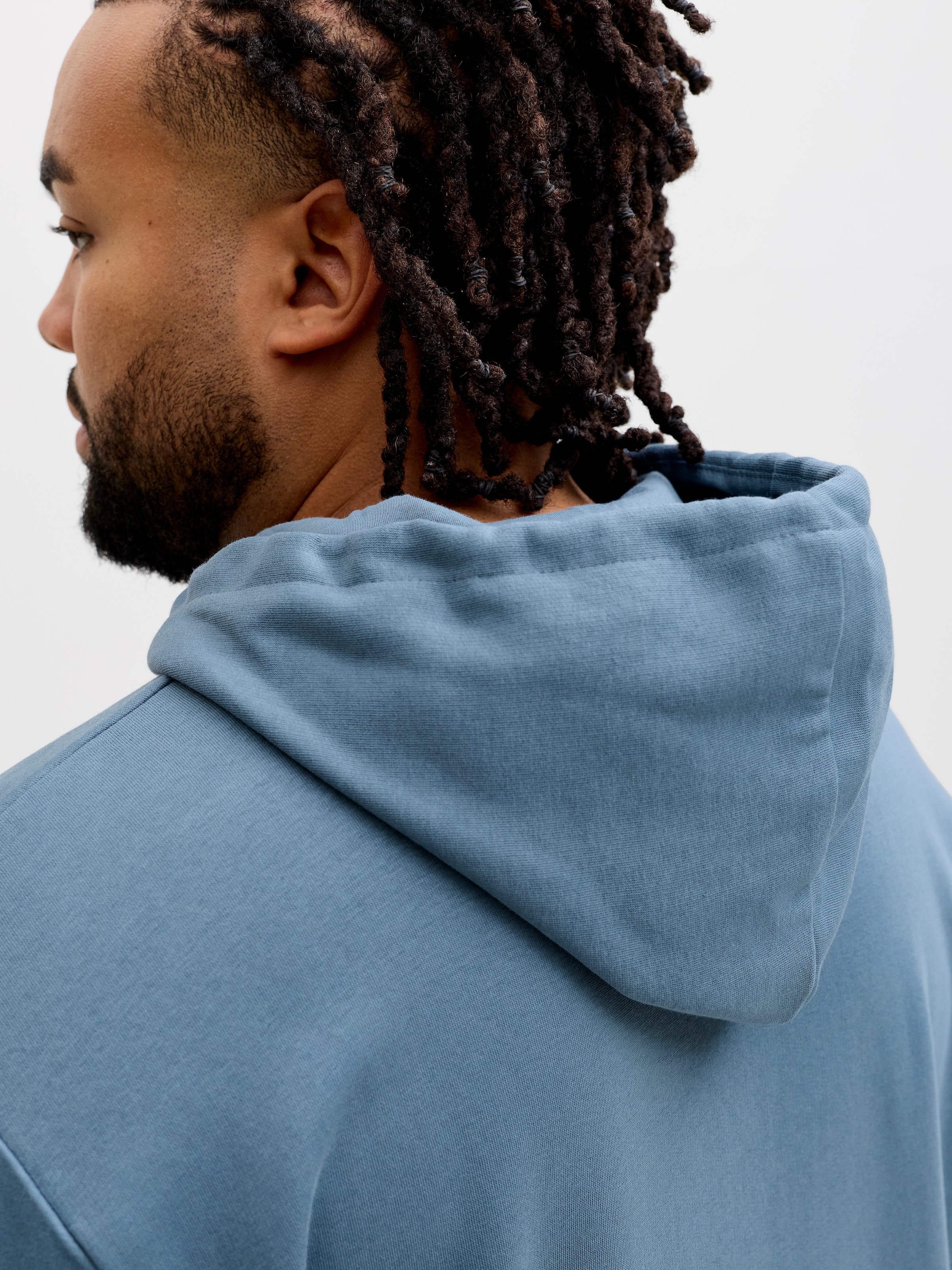Jack & Jones PlusSize Hoodie »JJELOGO SWEAT HOOD 2 COL 24/25 NOOS PLS«, avec logo imprimé sur le devant
