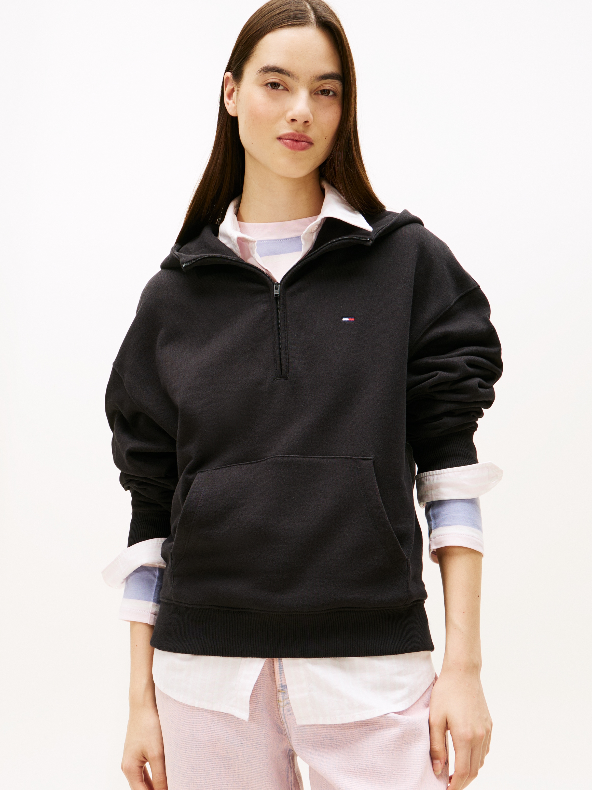 Image of Tommy Jeans Kapuzensweatshirt "TJW BXY S-FLAG 1/4 ZIP HOODIE"