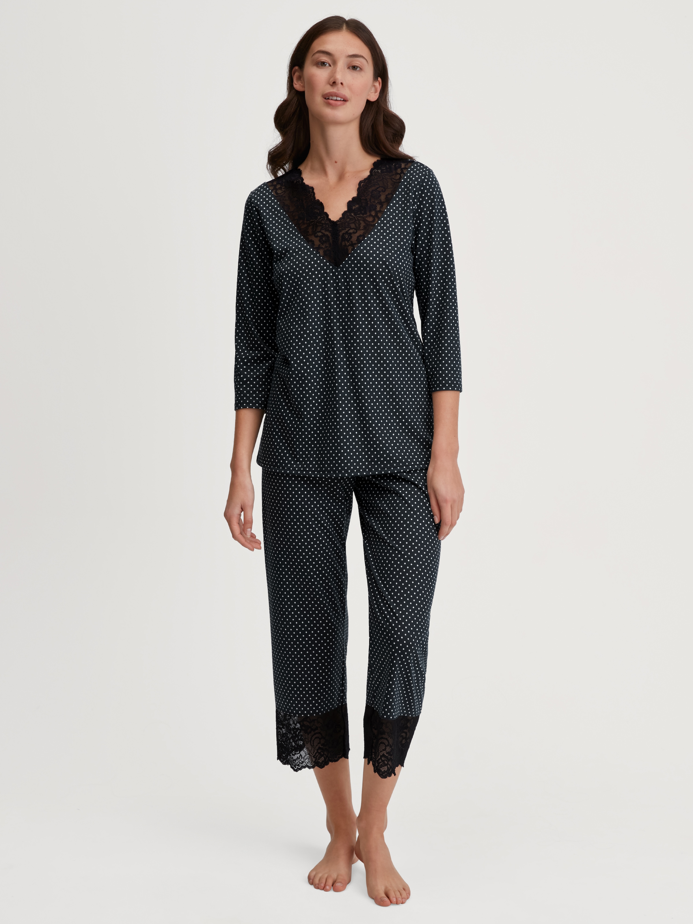 Image of CALIDA Capri-Pyjama "Deep Dreams" 2 tlg. 7/8-Länge, gepunktet, Spitze, atmungsaktiv, weich
