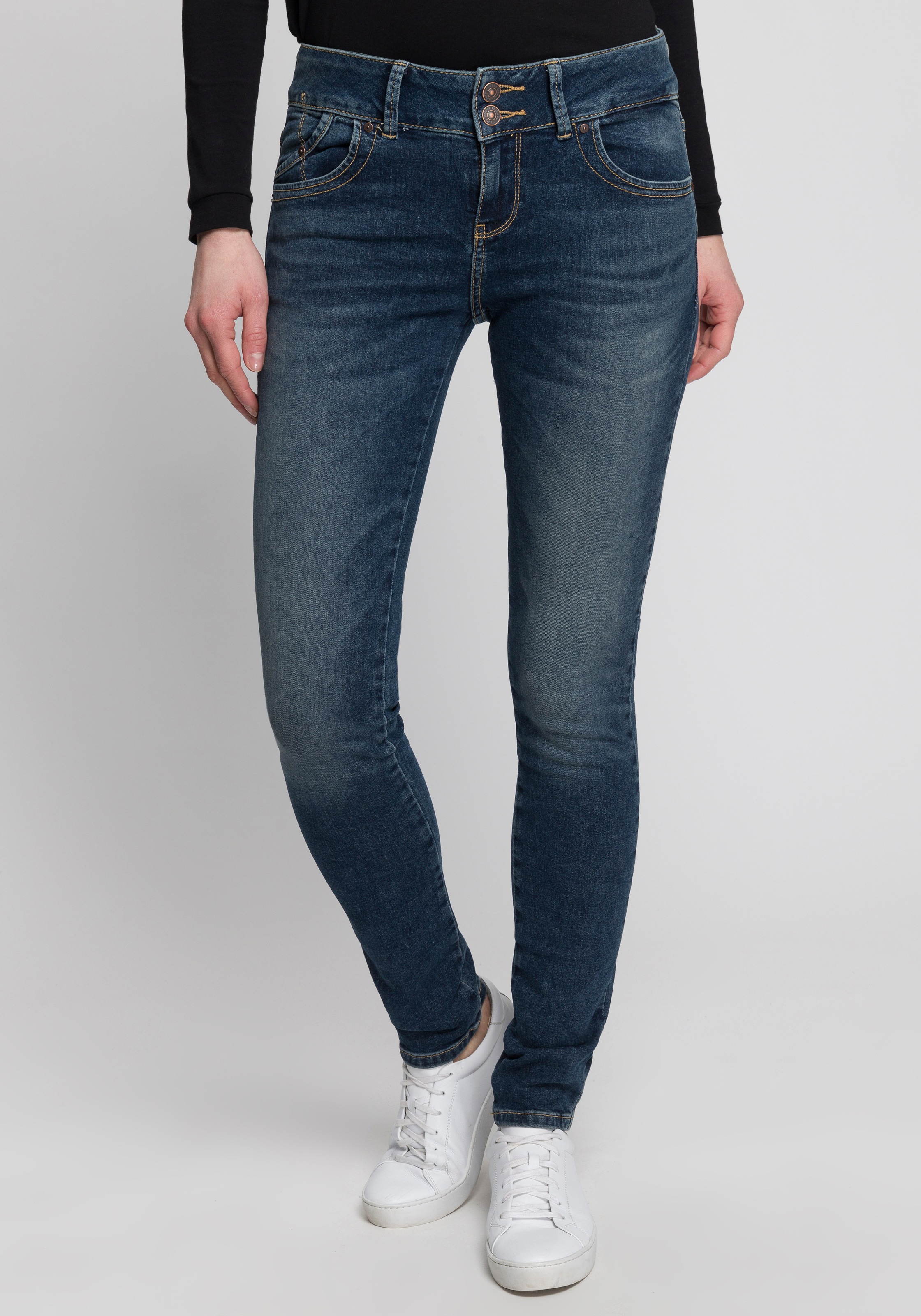 Image of LTB Slim-fit-Jeans »MOLLY M«, (1 tlg.), mit langem, schmalem Beinverlauf, normal hoher Leibhöhe und mit Stretch-Anteil im 5-Pocket Stil bei Ackermann Versand Schweiz