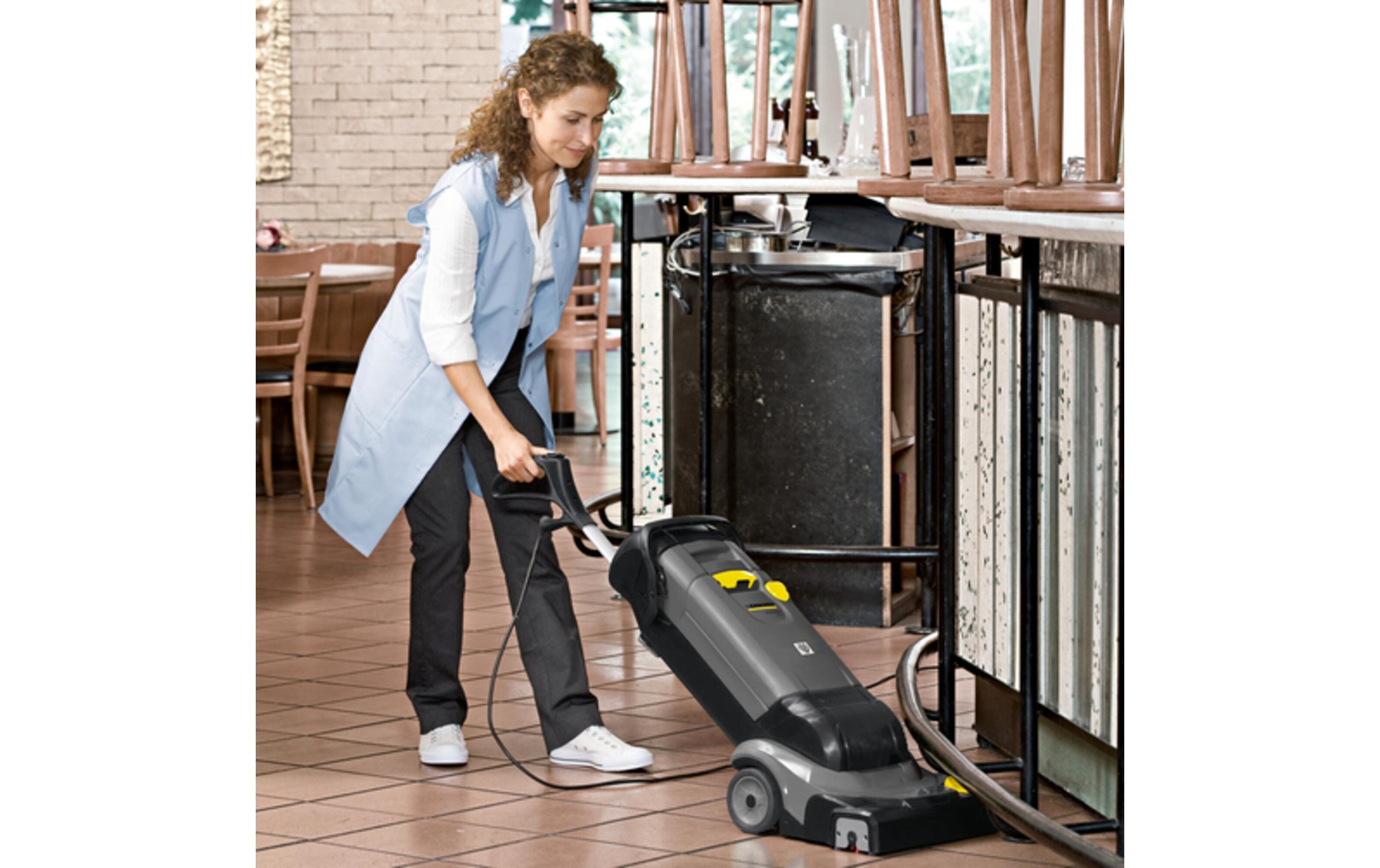 Kärcher Professional Nass-Trocken-Sauger »BR 30/4 C«