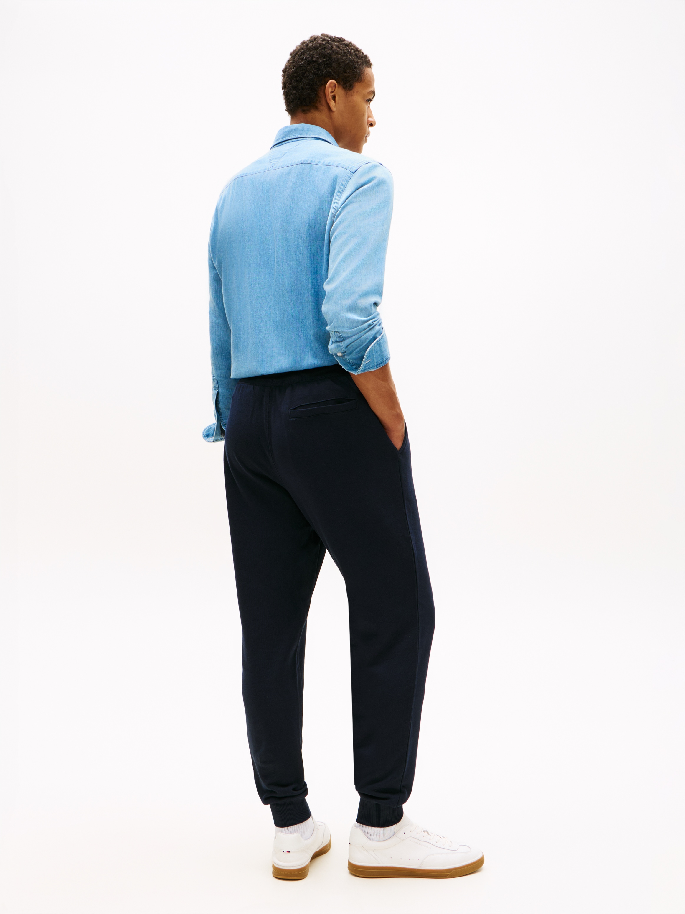 Tommy Hilfiger Pantalon de jogging »ESSENTIAL TERRY«  ceinture élastique, coupe régulière, bord-côte au bas des jambes