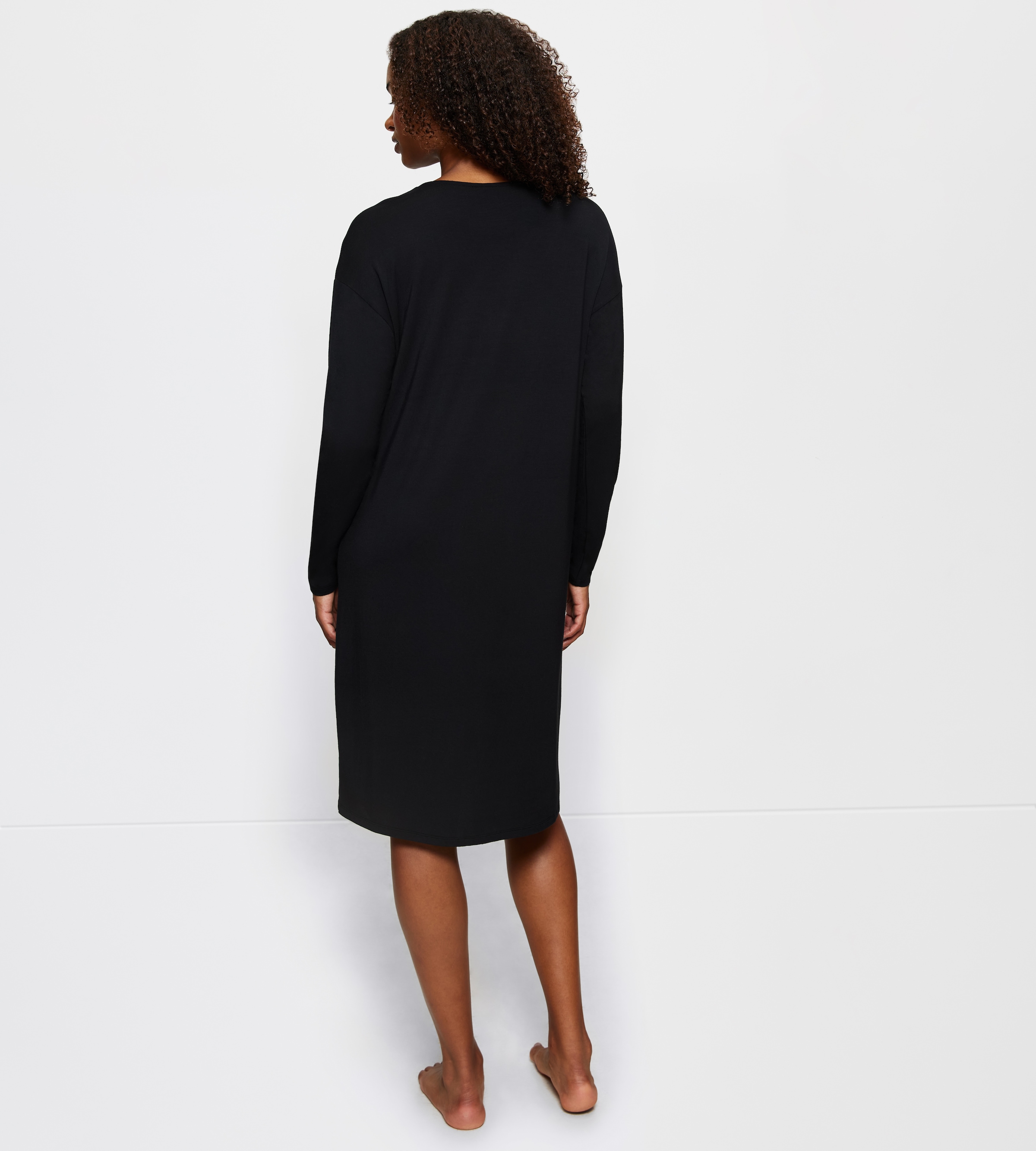 Triumph Chemise de nuit »Timeless Sensuality NDK LSL« Sans poches atumgsaktiv und weich