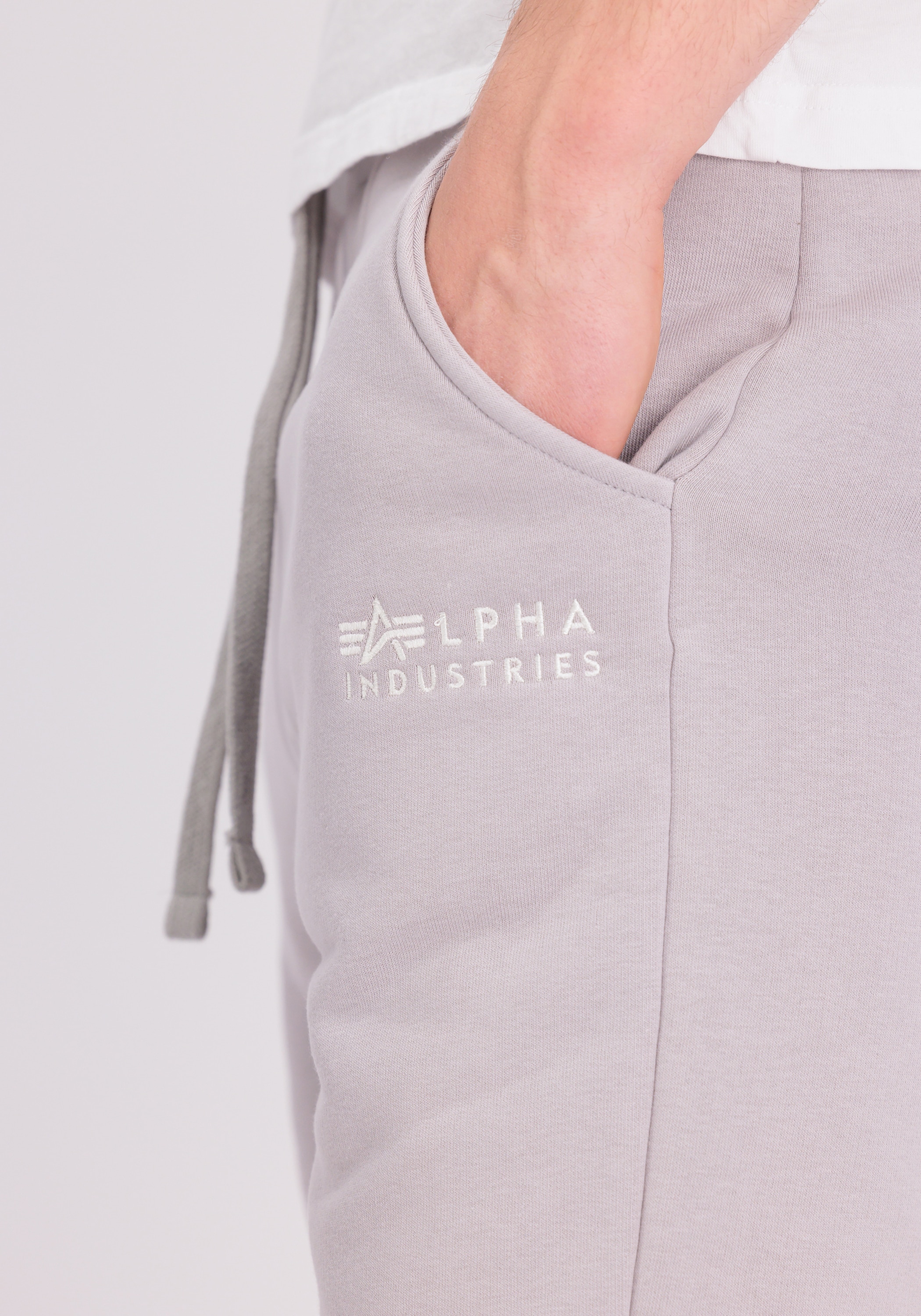 Alpha Industries Jogginghose »Alpha Industries Men - Jogger Organics EMB Jogger«