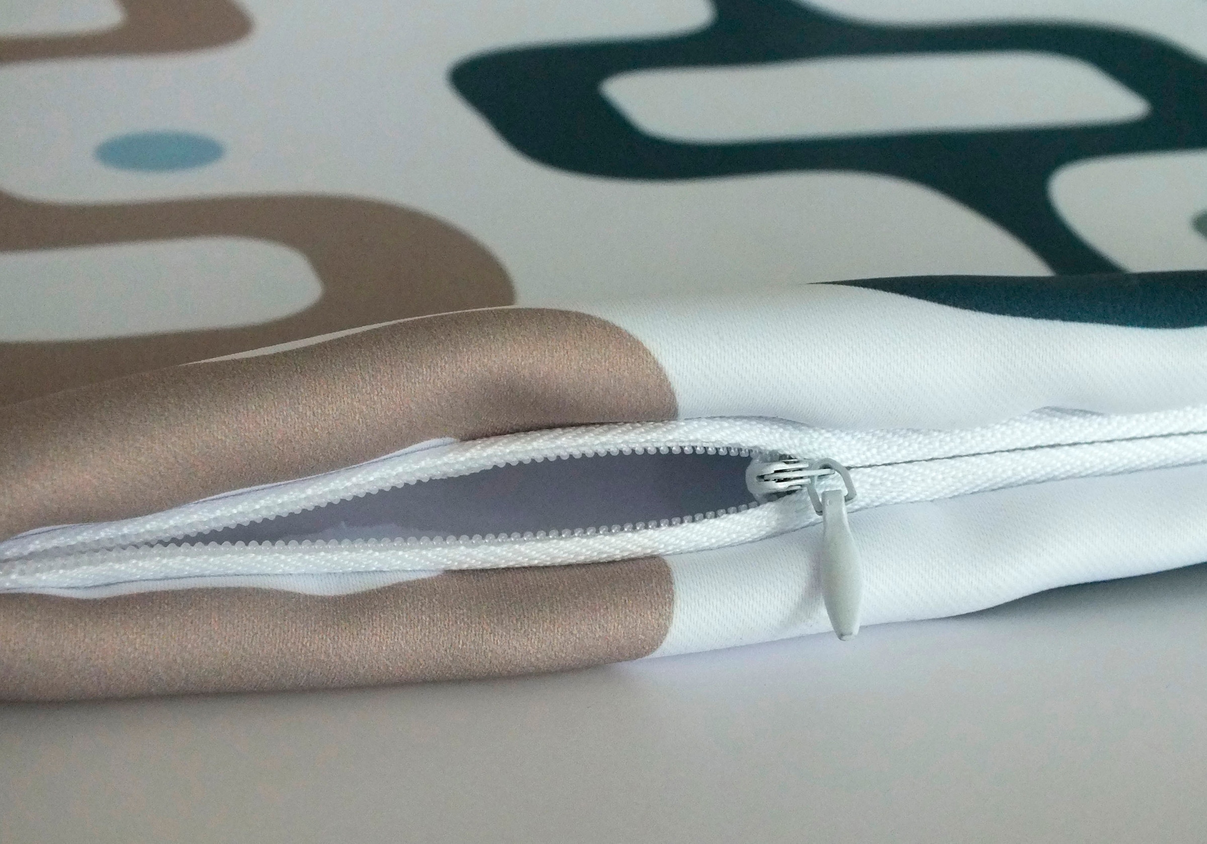 queence Coussin décoratif »Camilla« Kissenhülle,Blumen,Pflanzen,Tannenzapfen,Naturmotiv,Botanisch