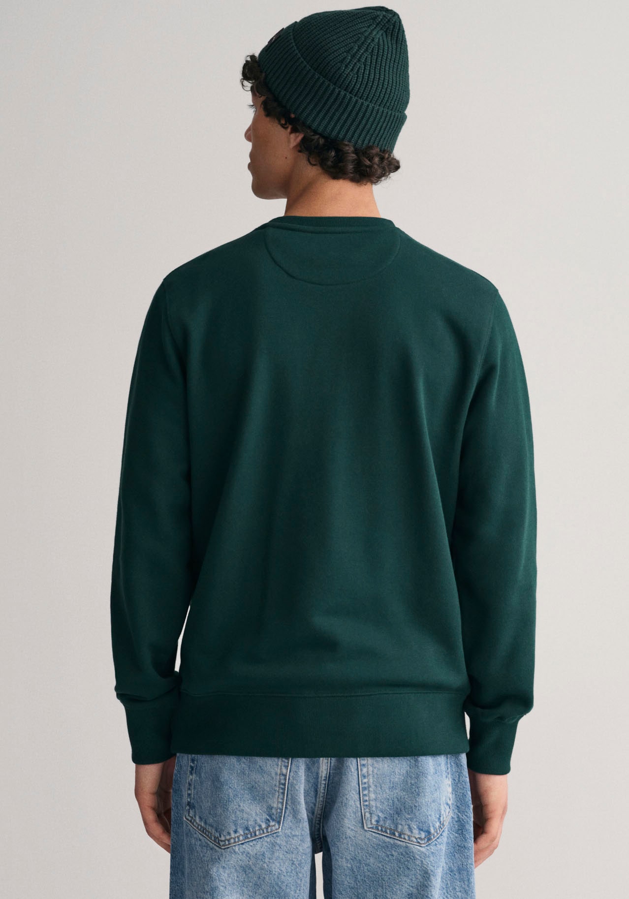 ♕ Gant Sweatshirt »REG SHIELD C-NECK SWEAT«, mit Logostickerei auf der Brust  versandkostenfrei auf