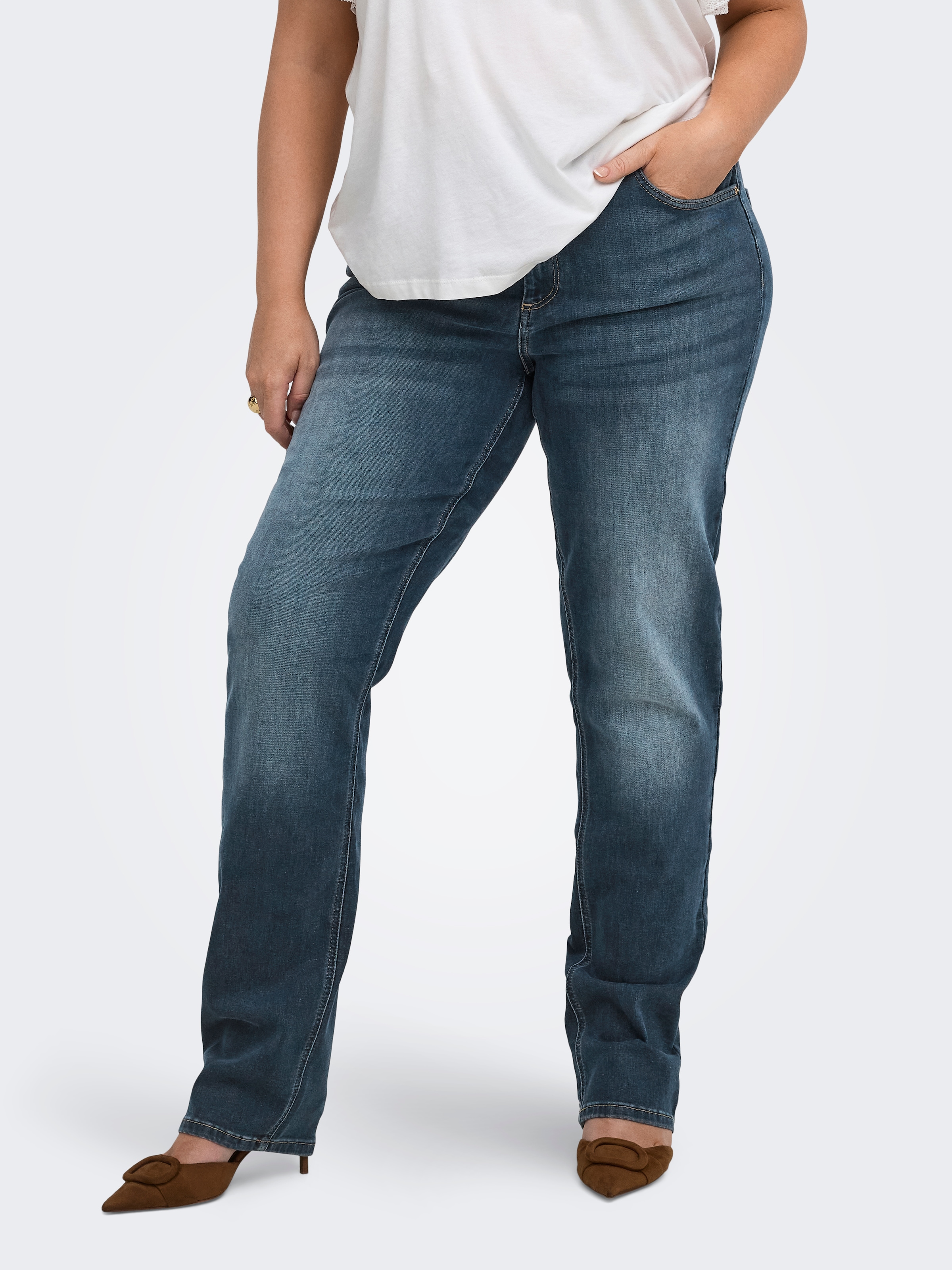 Image of ONLY CARMAKOMA Straight-Jeans "CARWILLY HW STRAIGHT DNM DOT529 NOOS" Baumwollmischung, High Waist