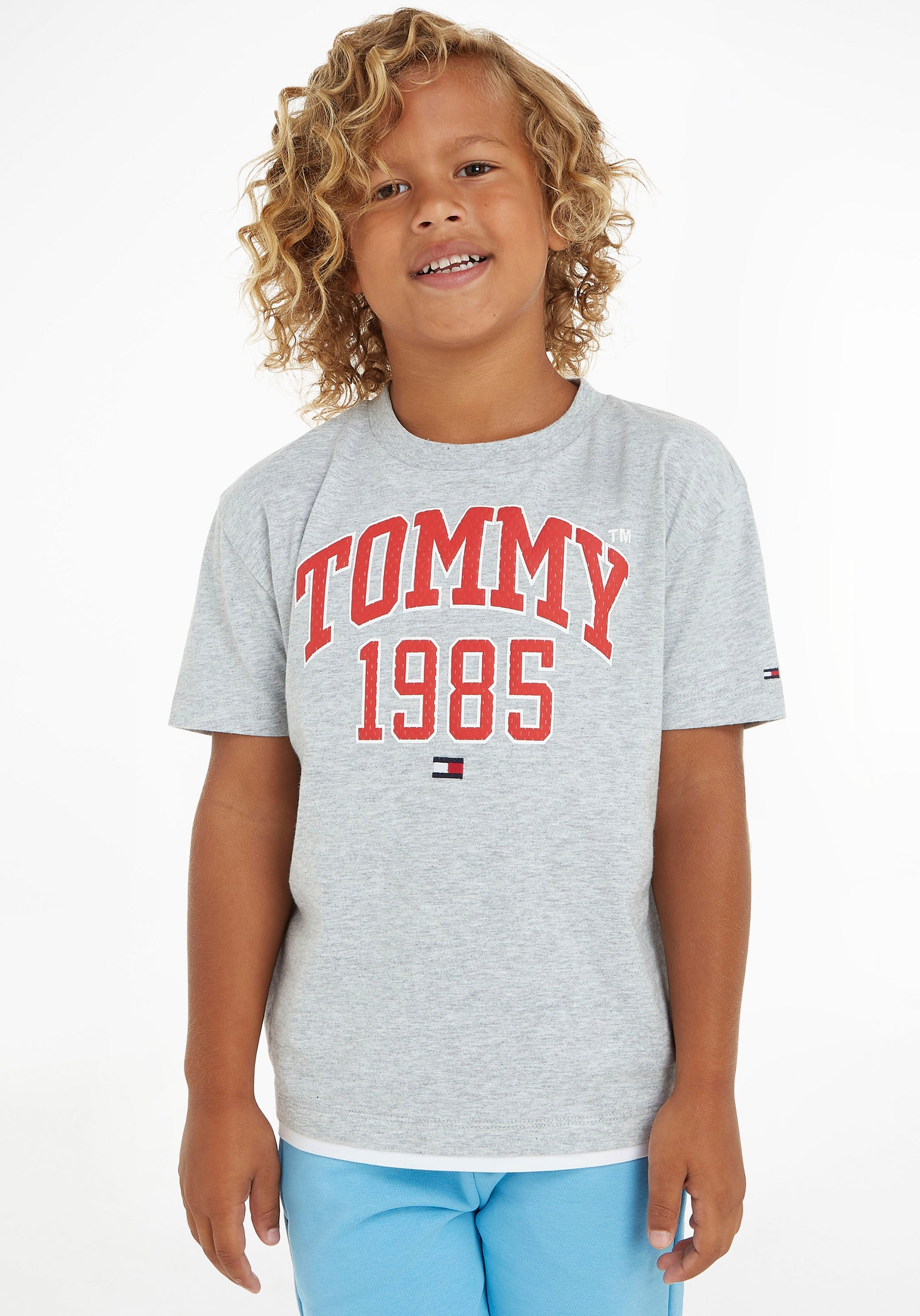 Tommy Hilfiger T-Shirt »TOMMY VARSITY TEE S/S«, mit grossem Logodruck kaufen