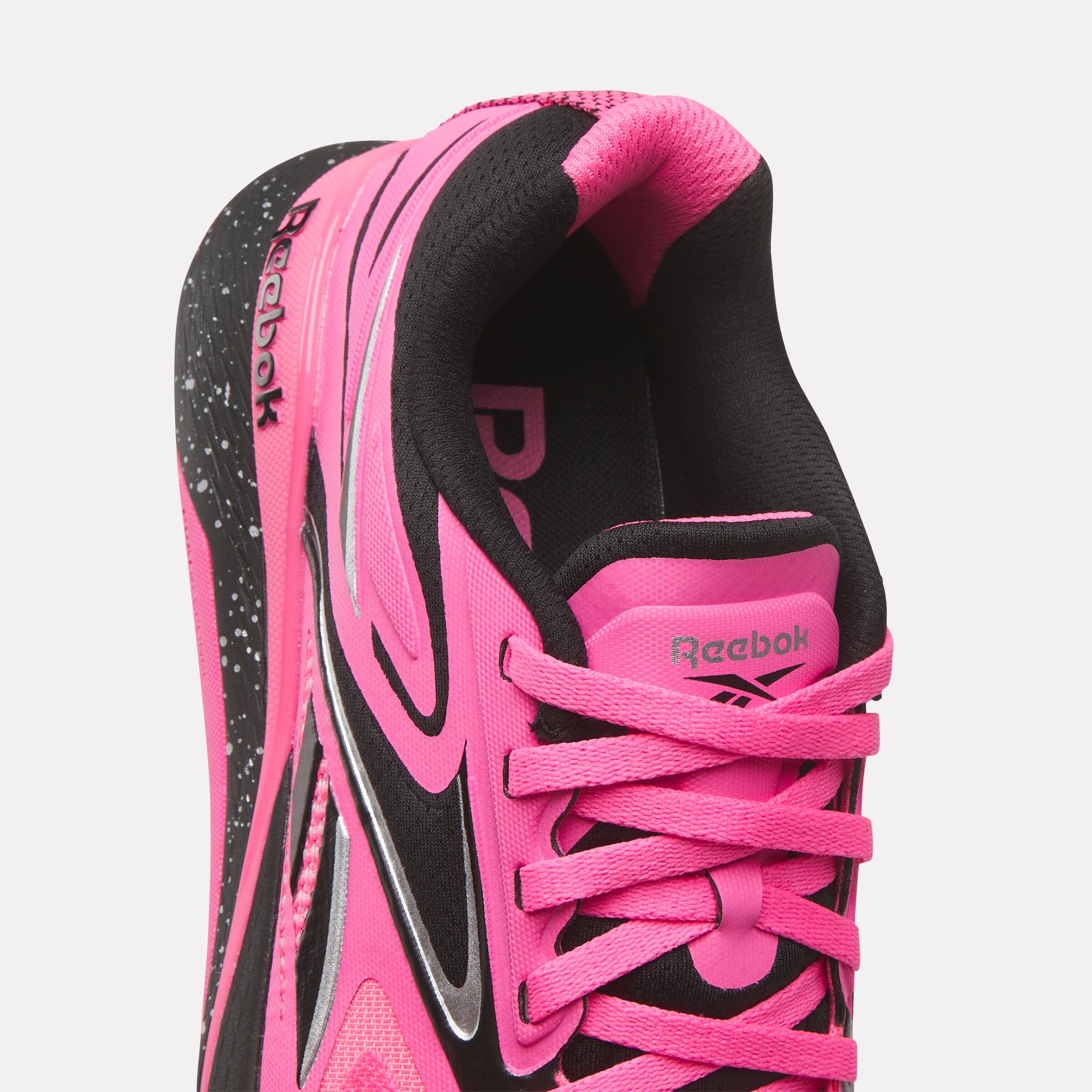 Reebok »NANO X5 EDGE«  parfaite pour le multisport grâce à une agilité de première classe