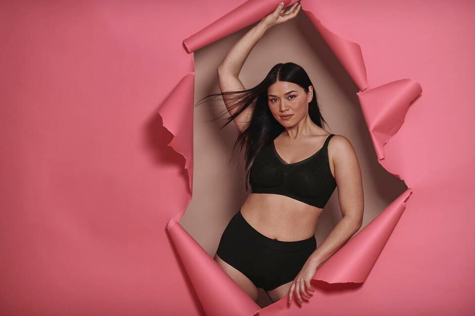 Anita since 1886 Brassière Bretelles réglables, finition en mesh léger et sportif au décolleté.
