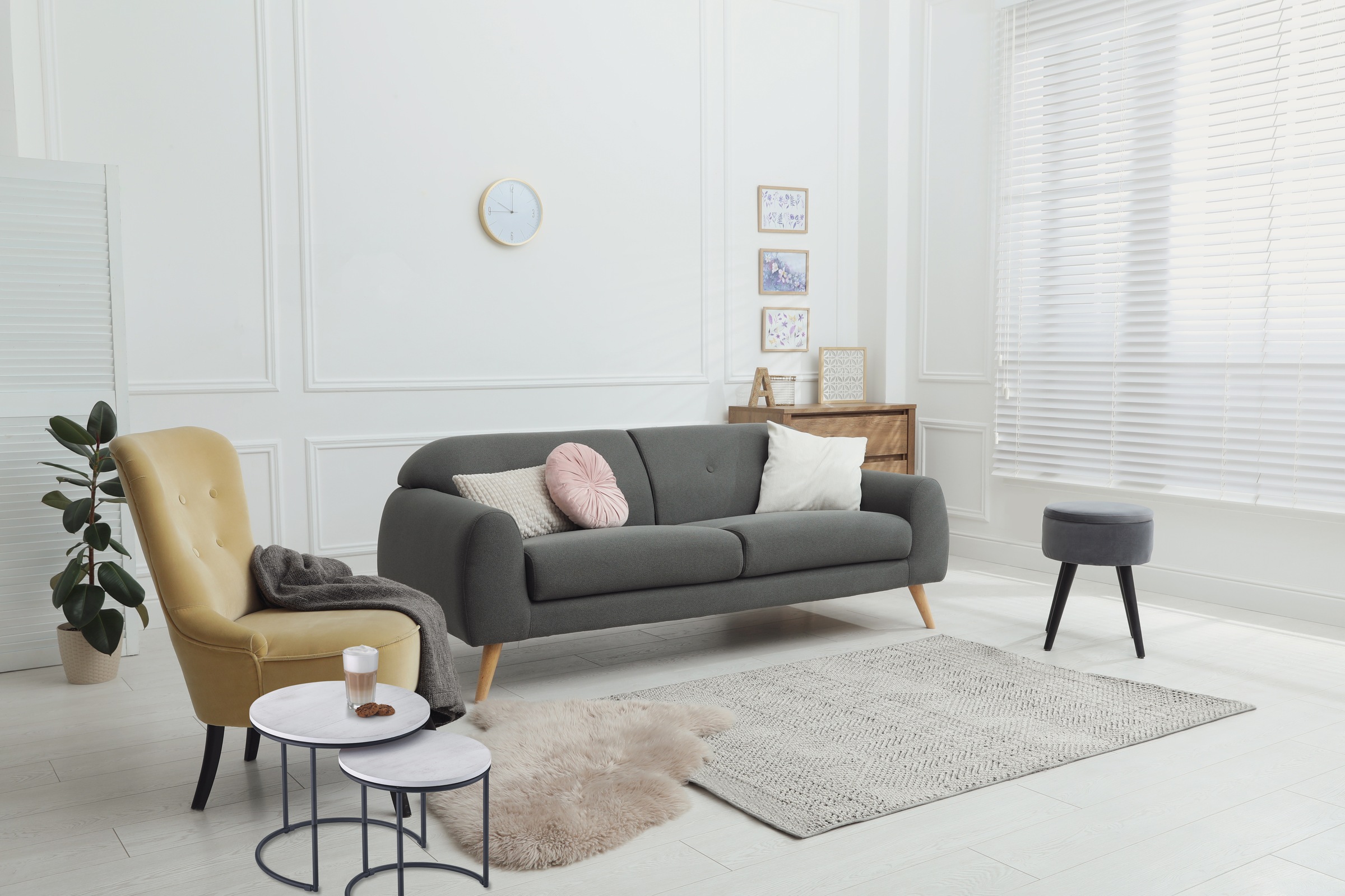 Image of MIRRORS AND MORE Beistelltisch "Doreen" Set, Kombination aus Holz und Metall