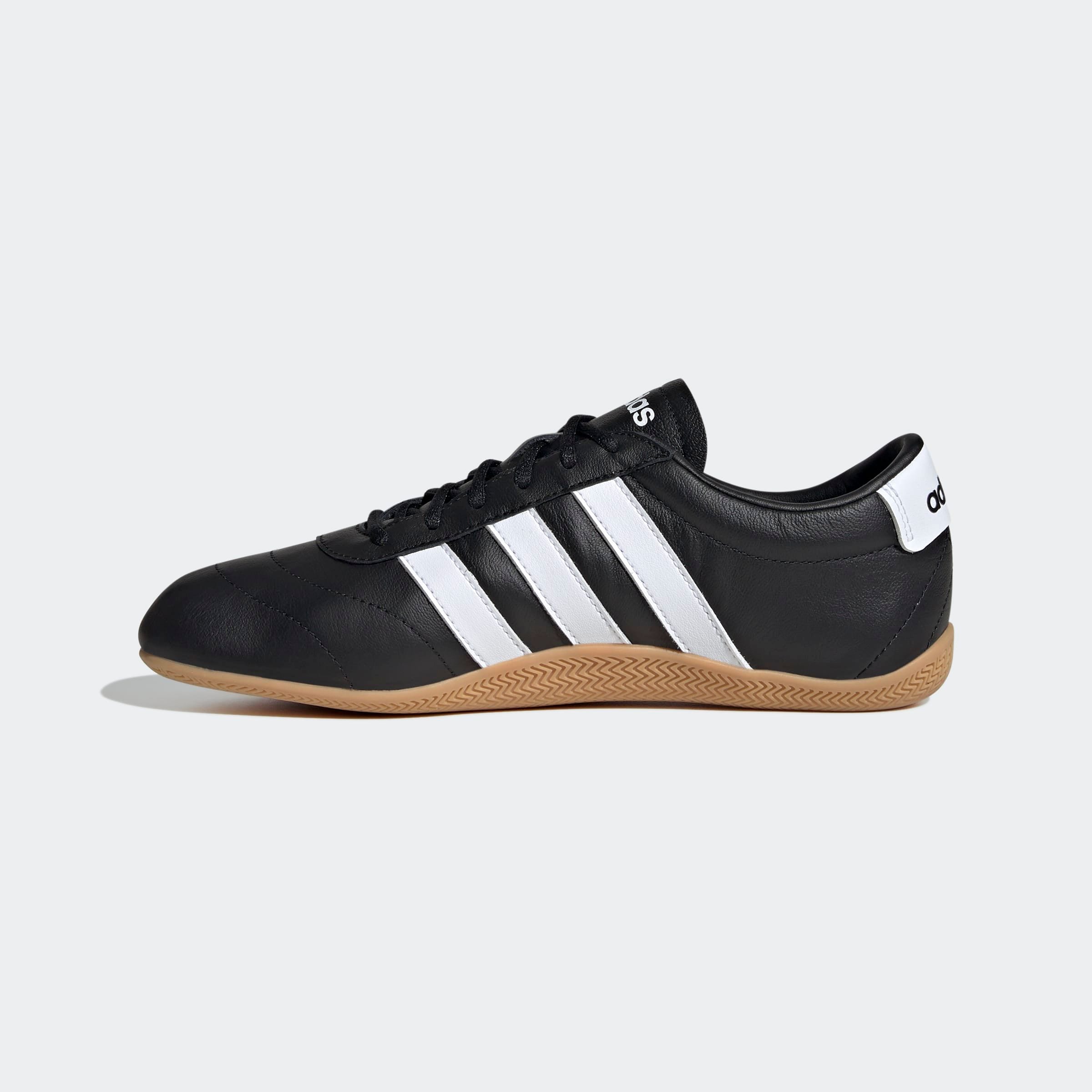 adidas Sportswear Sneaker »GRAND COURT LO E«, Design auf den Spuren des adidas Superstar