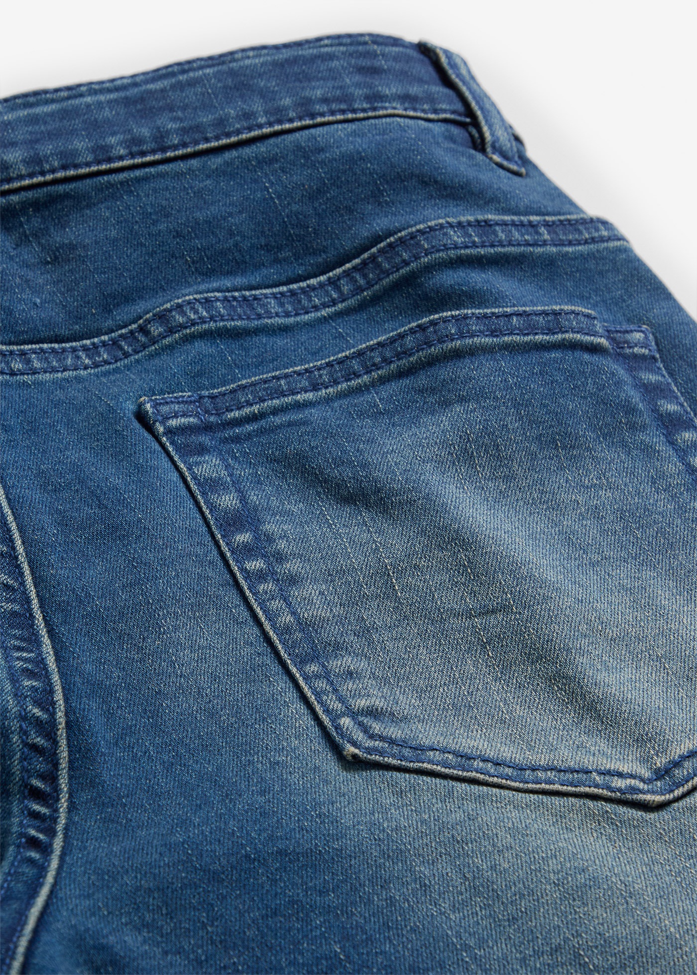 bonprix Jeans loose fit 1 pièces Loose-fit, weites Bein, mit vier Taschen, überwiegend aus Baumwolle