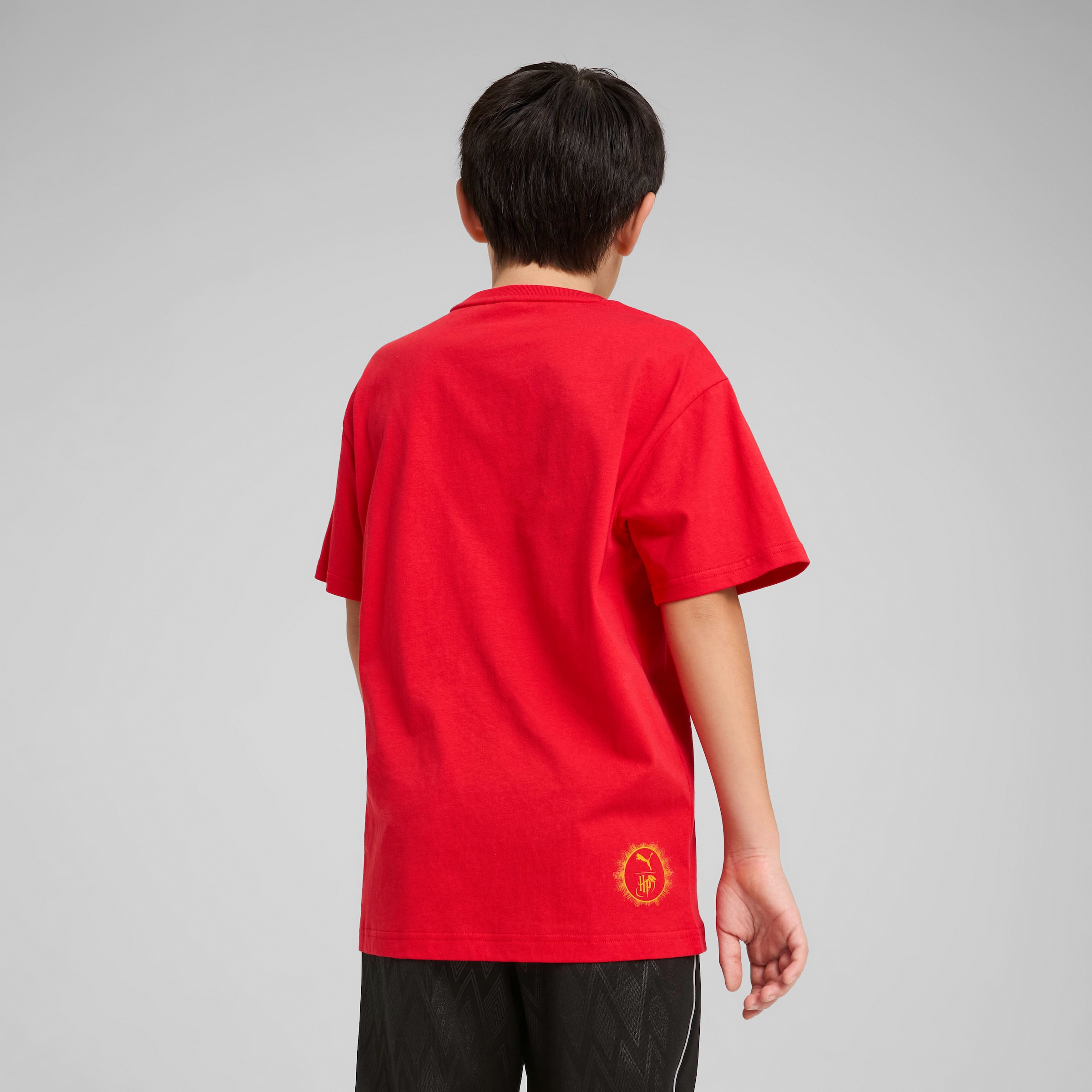 Image of PUMA T-Shirt "X HARRY POTTER RELAXED GRAPHIC TEE" sportlicher Stil, Rundhalsausschnitt, Kurzarmdesign