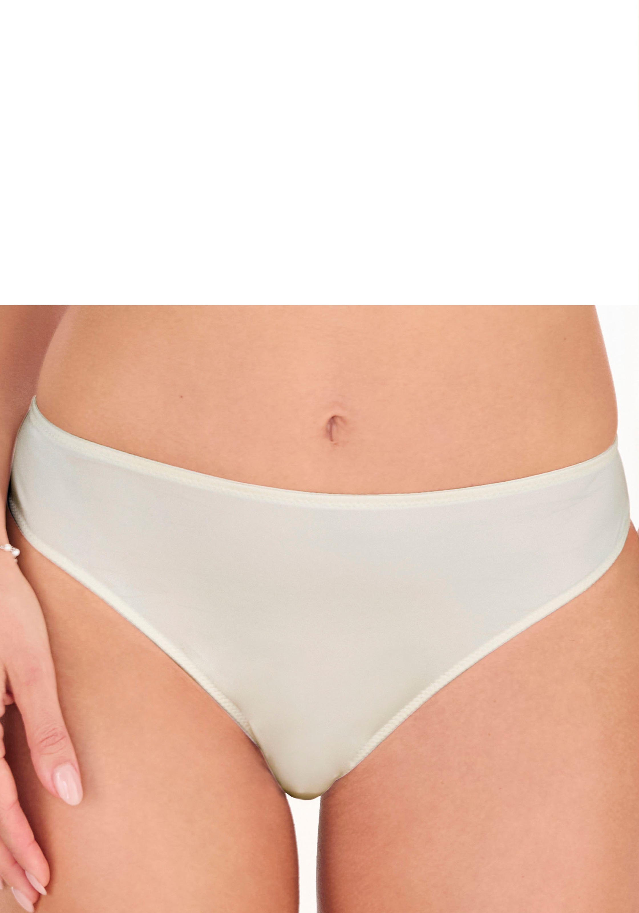 Image of s.Oliver Slip "Fabienne" aus graphischer Spitze mit modischem Netzeinsatz