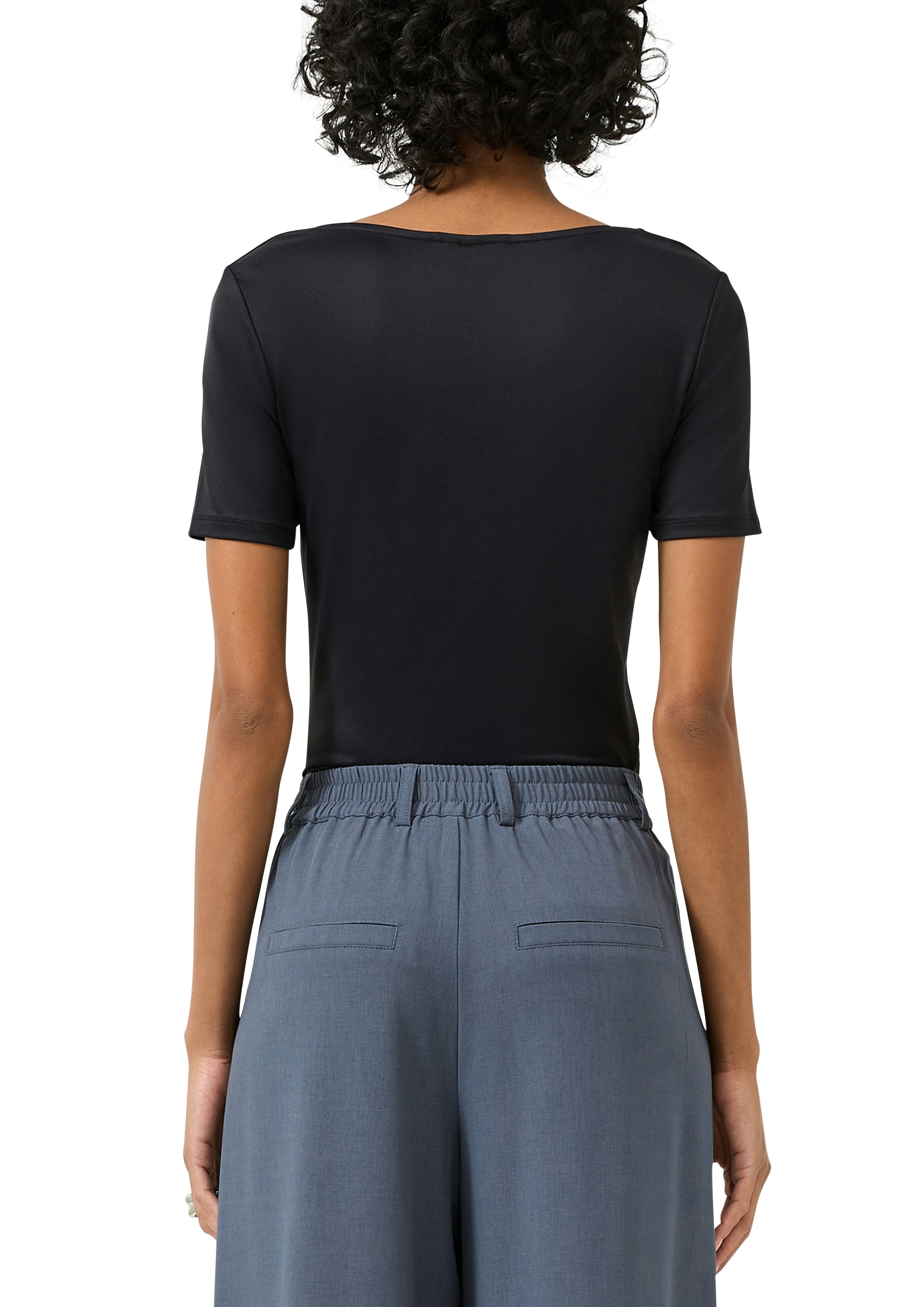 QS Kurzarmshirt mit tiefem Rundhals