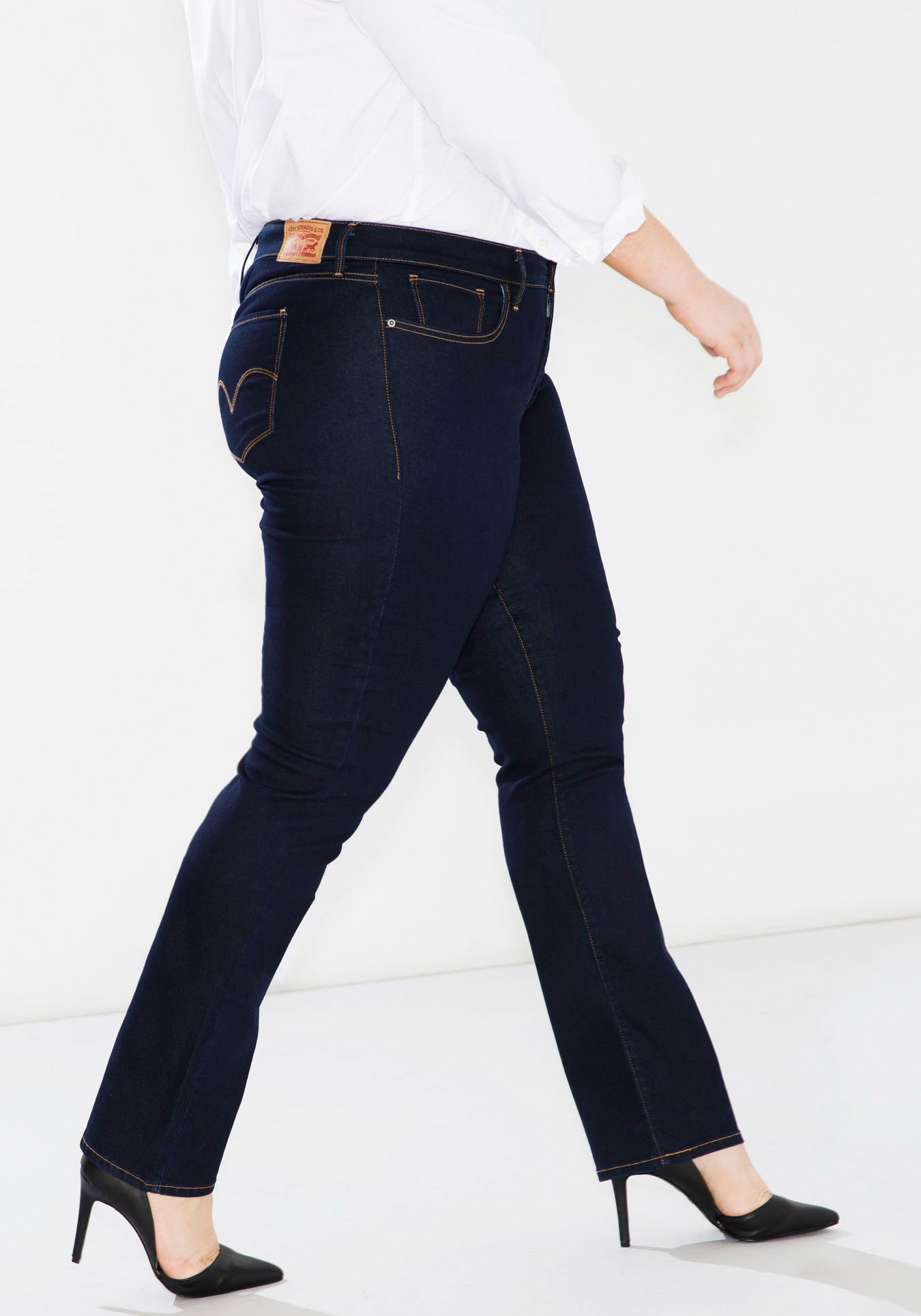 Levi's® Plus Straight-Jeans »314 Shaping Straight«, in Baumwoll-Stretch