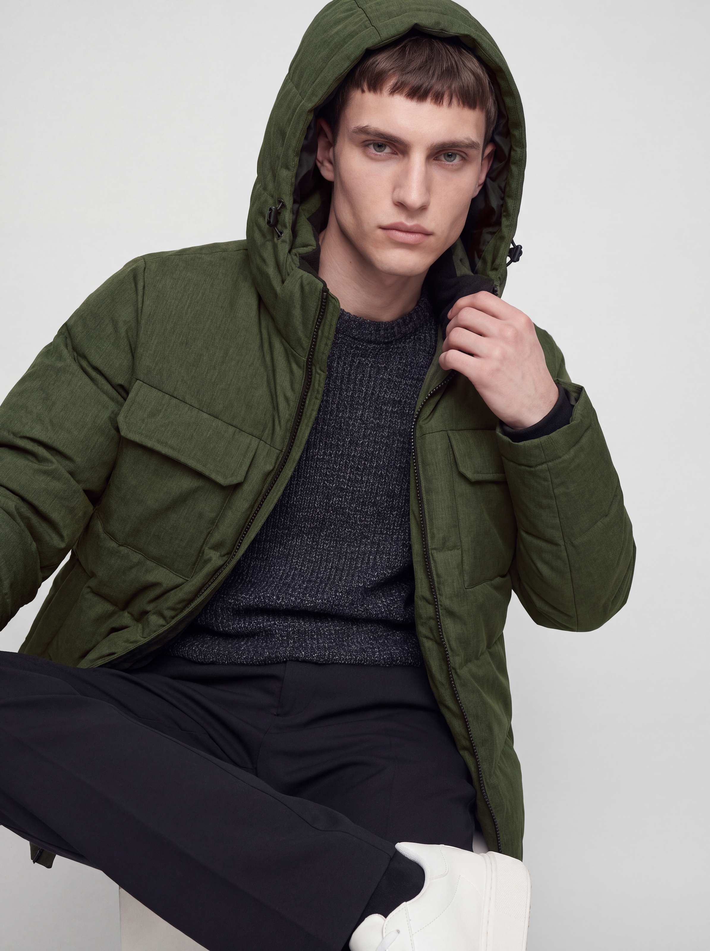 Jack & Jones Veste matelassée »JJWILLIAM PUFFER JACKET« avec capuche Kunstfaser, regular fit