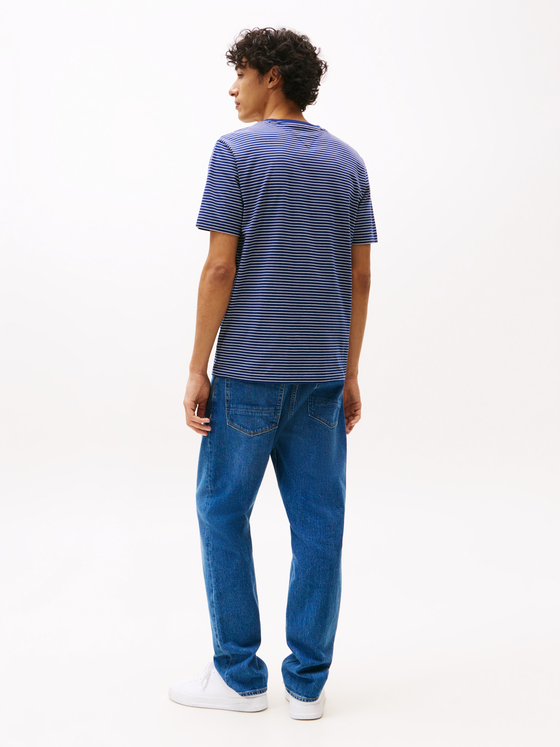 Tommy Hilfiger T-Shirt »ESSENTIAL REG FIT SOLID TEE mit Stickerei und Rundhals«, unifarben, casual, regular fit, Baumwolle, Rundhals