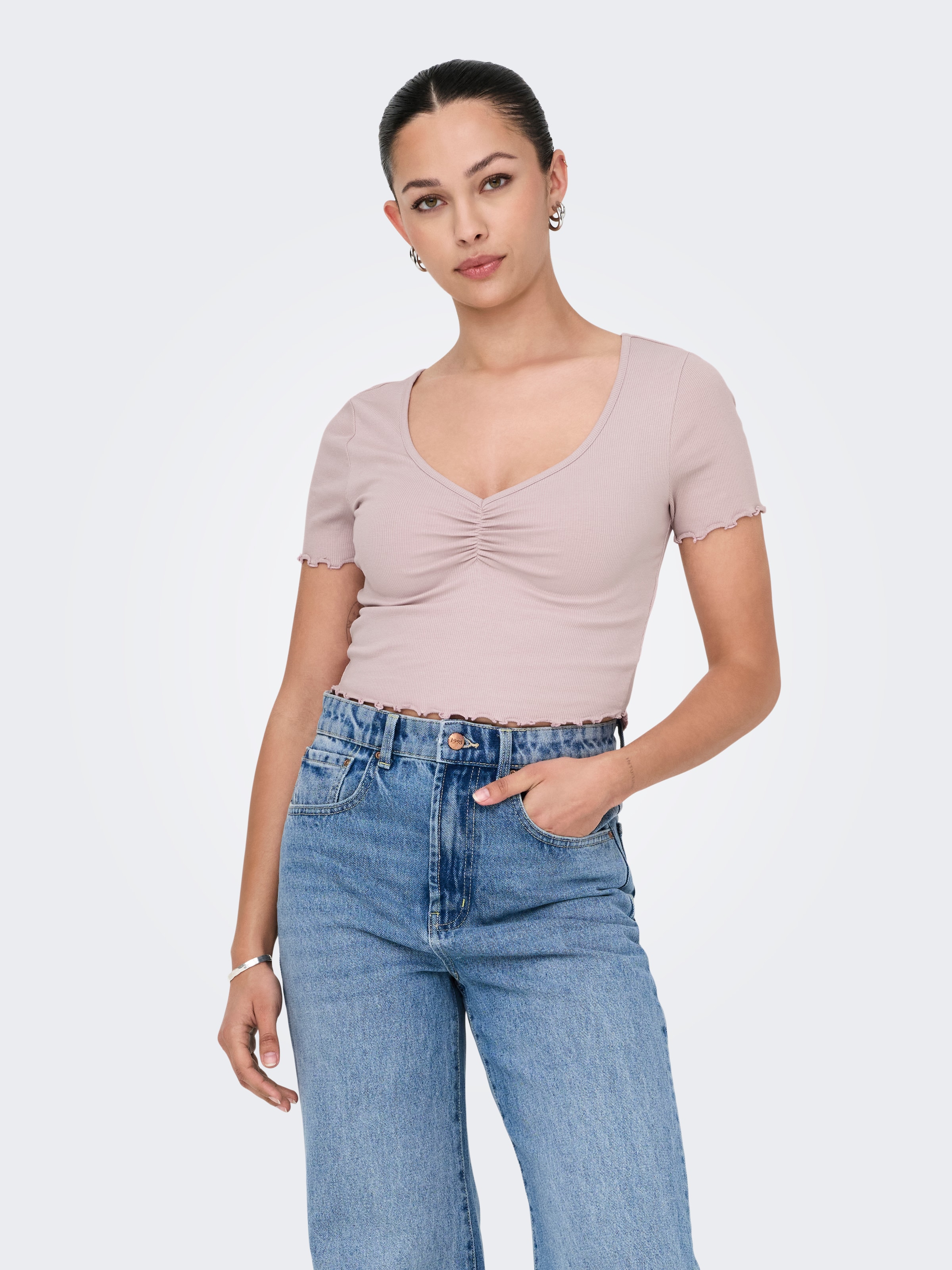 ONLY Kurzarmshirt »ONLBETTY S/S V-NECK TOP CC JRS«
