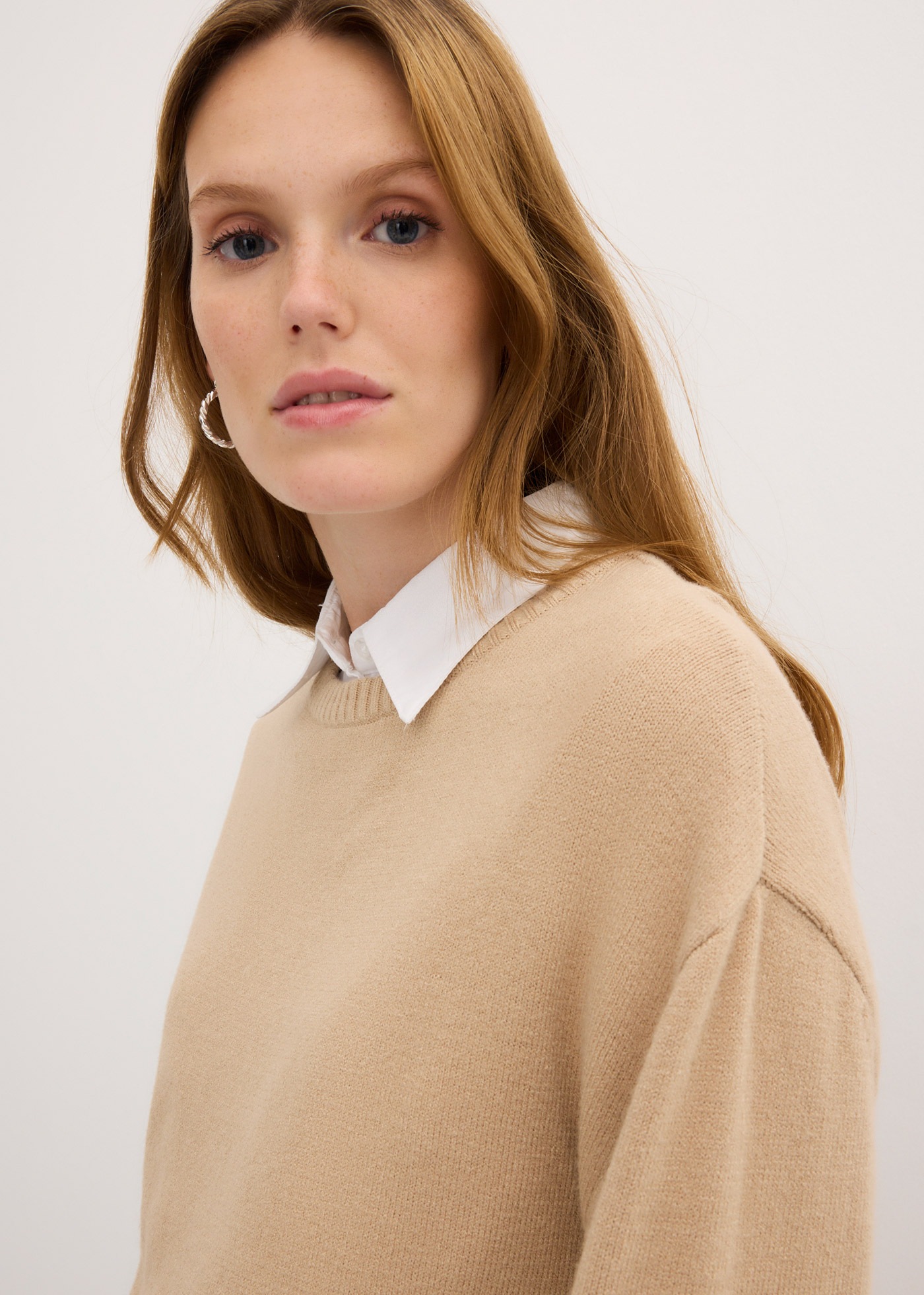 bonprix Pull en tricot »Long-Feinstrickpullover mit Seitenschlitzen aus Viskose-Mix« aus Viskosemischung, Oversize Passform, Po-bedeckende Länge