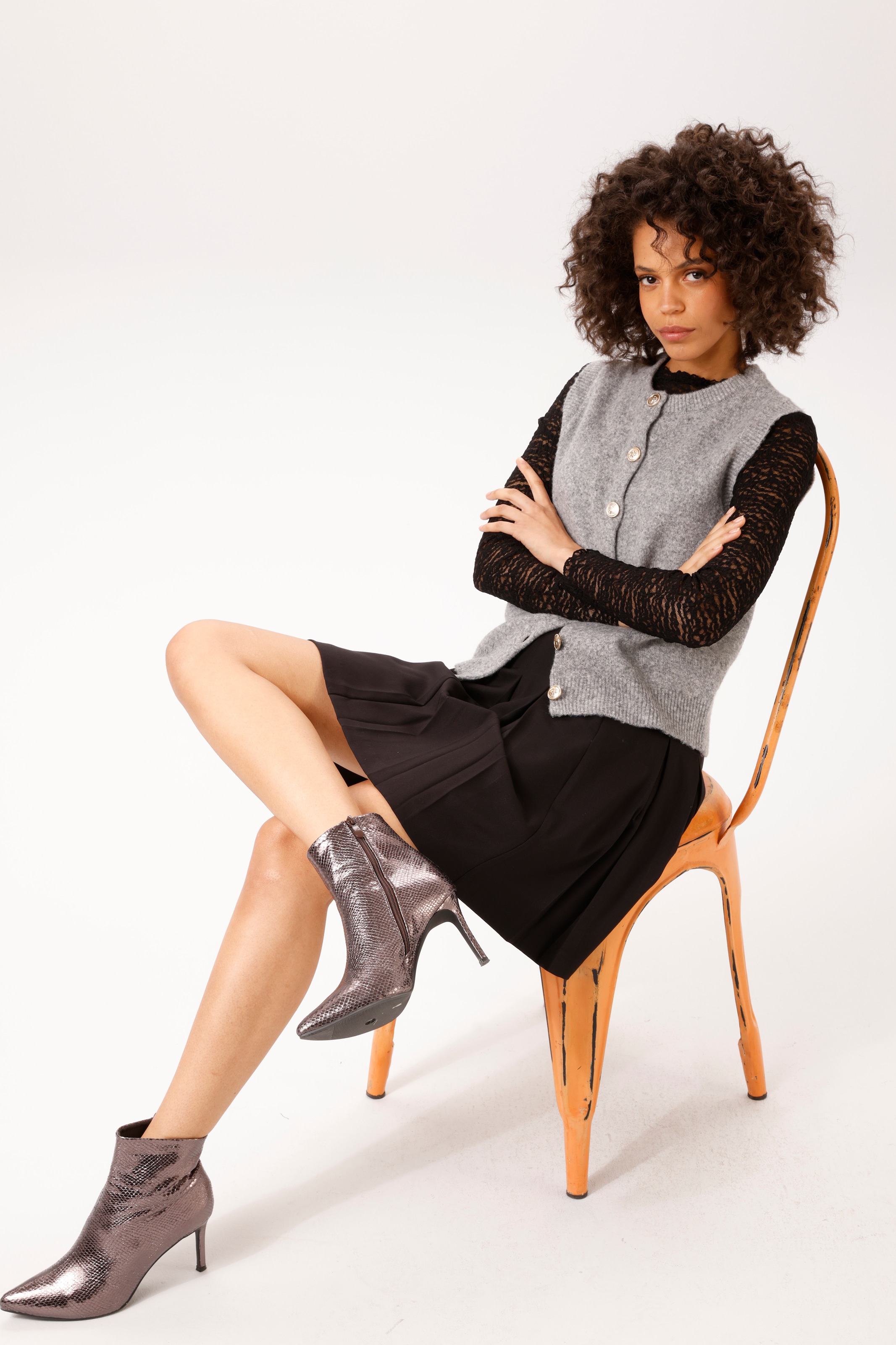 Aniston CASUAL Gilet tricoté fermeture avec boutons décoratifs - NOUVELLE COLLECTION