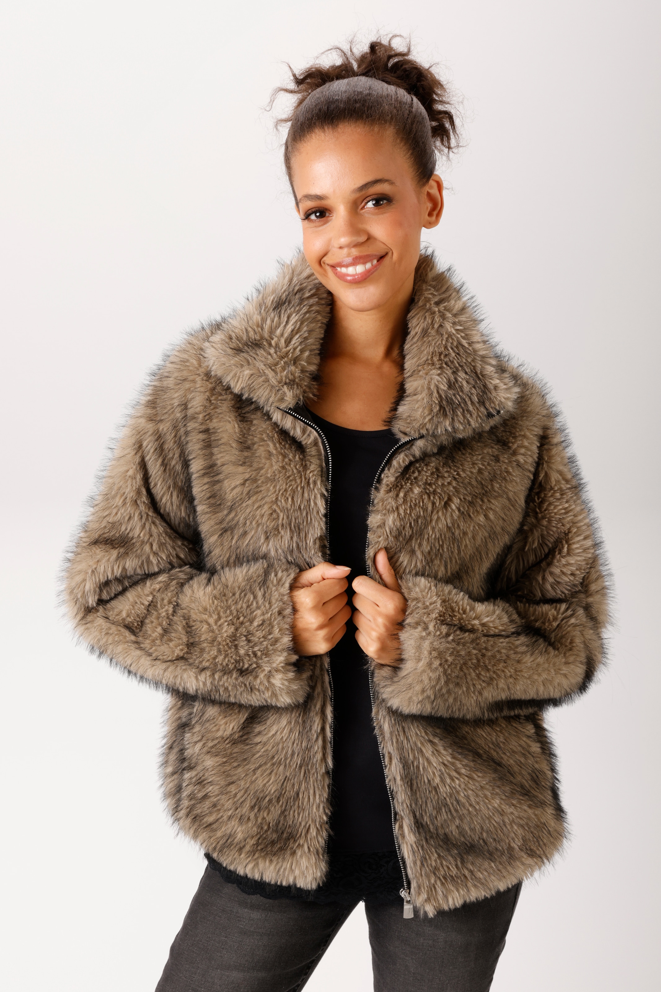 Image of Aniston CASUAL Fellimitatjacke in effektvoller Optik - NEUE KOLLEKTION