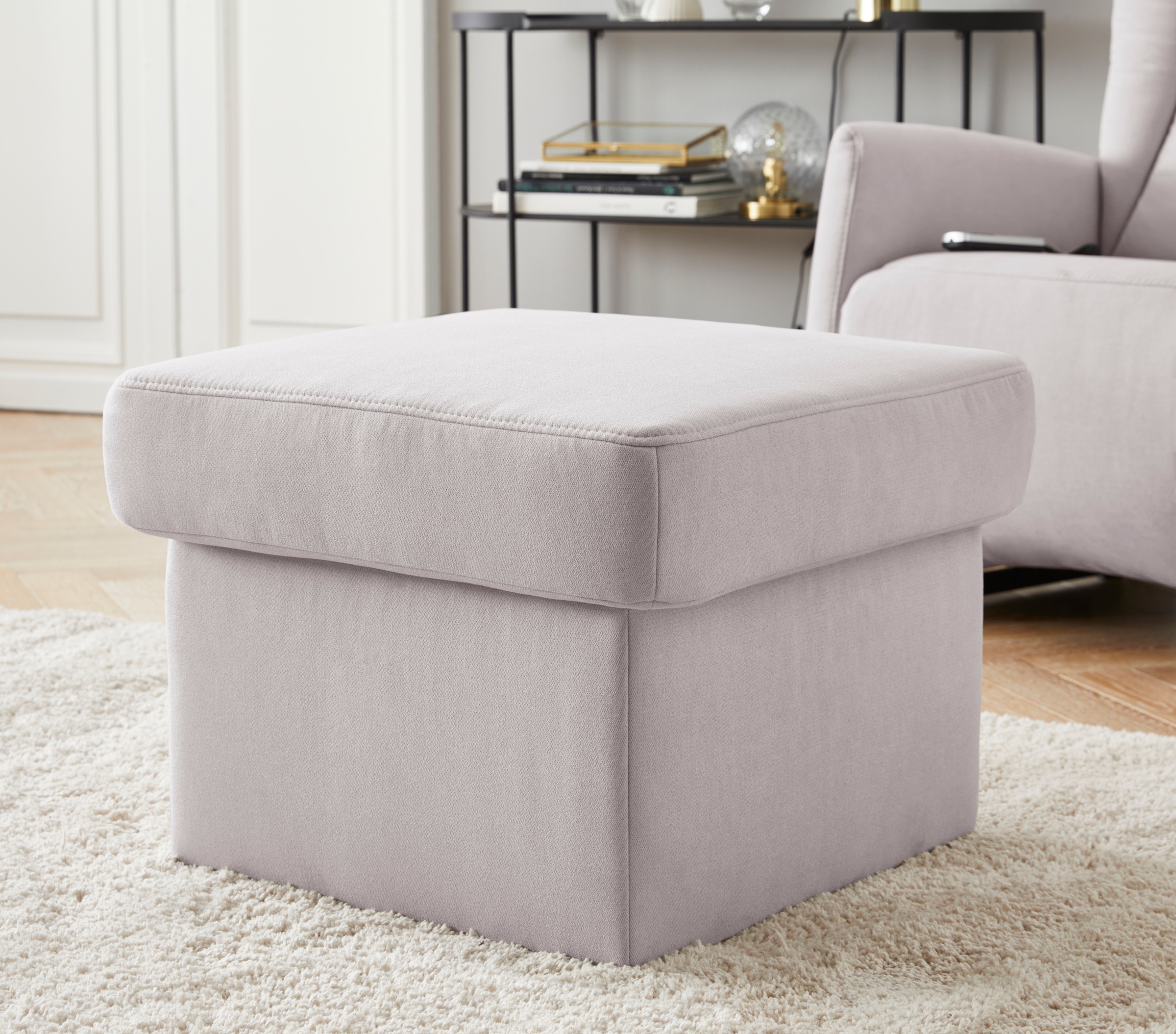 Image of sit&more Stauraumhocker "Melissa" klassisches Design, optional in dem mit Wasser zu reinigendem Bezug