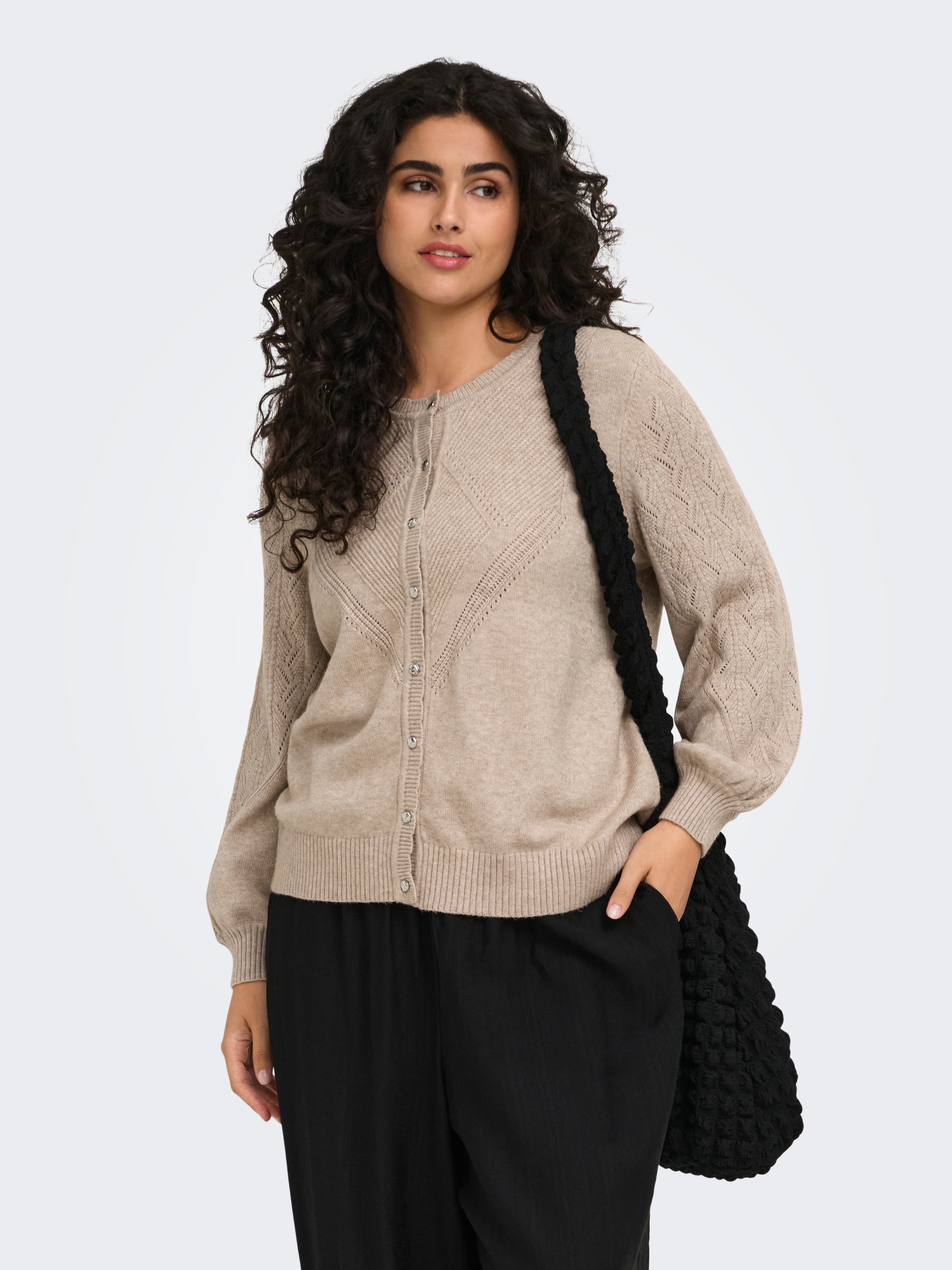 ONLY CARMAKOMA Strickjacke »CARPRINCESS LS O-NECK CARDI NOOS« Viskosemischung