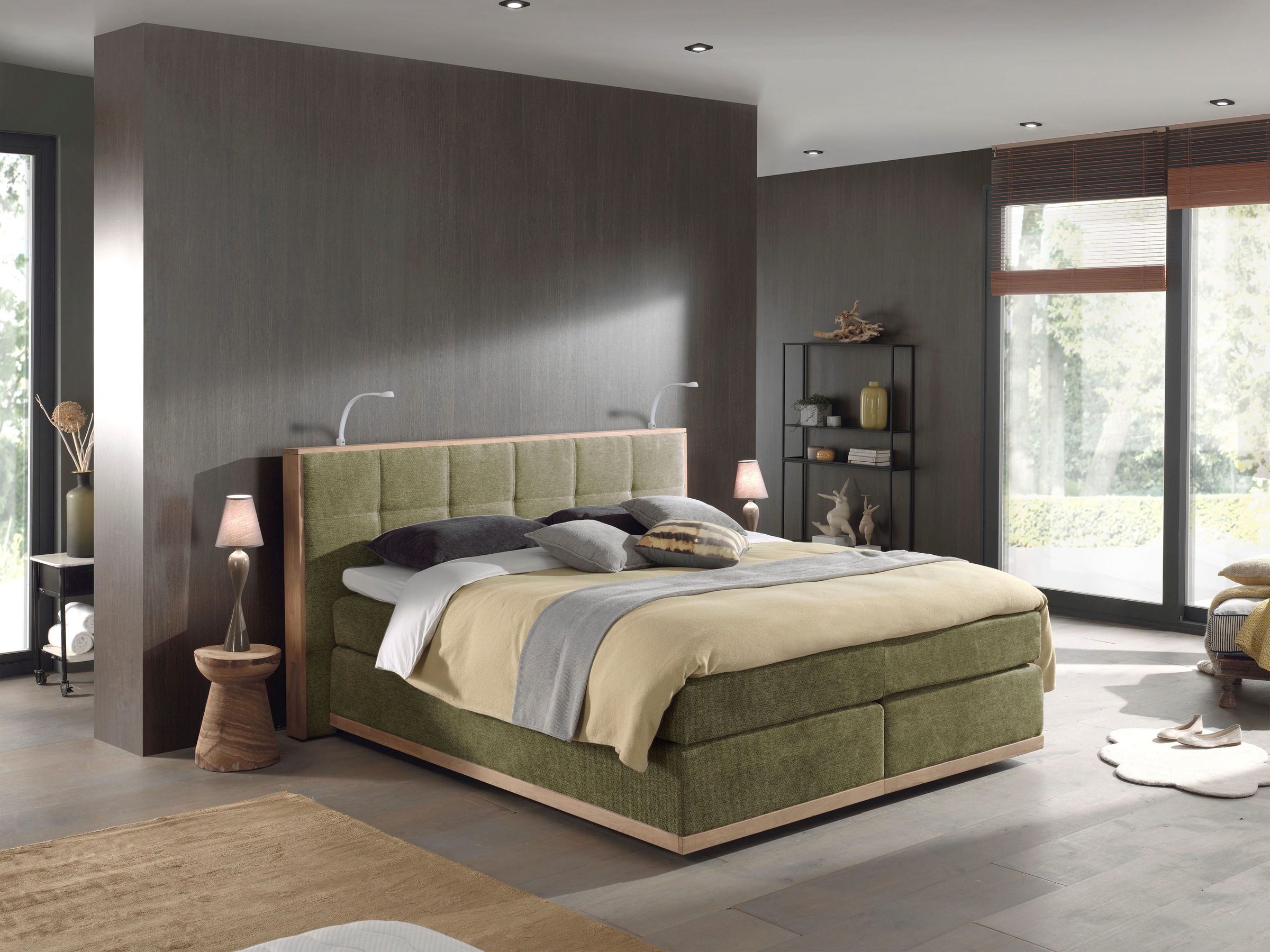 Home affaire Lit boxspring »Vinton« aus Eiche, mit LED-Beleuchtung, verschiedene Härtegrade (auch H4)