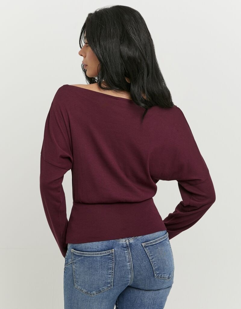 Tally Weijl Langarmshirt »STSCOWASTA« U-Boot-Ausschnitt, Fledermausärmel und breitem, eng anliegendem Bund