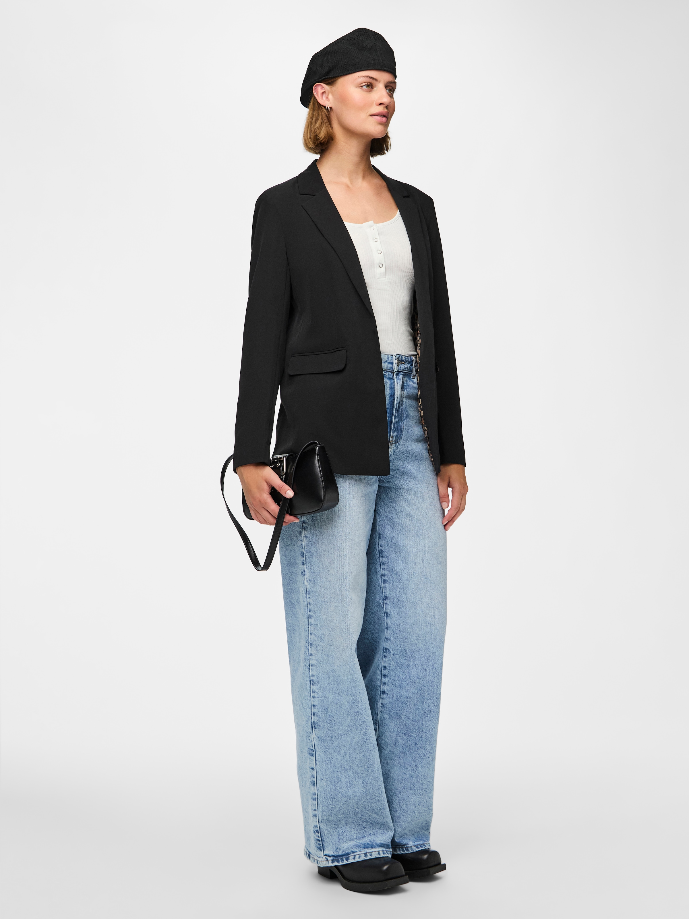 pieces Longblazer »PCBOZZY LS DETAIL BLAZER NOOS BC«, mit Leo Futter