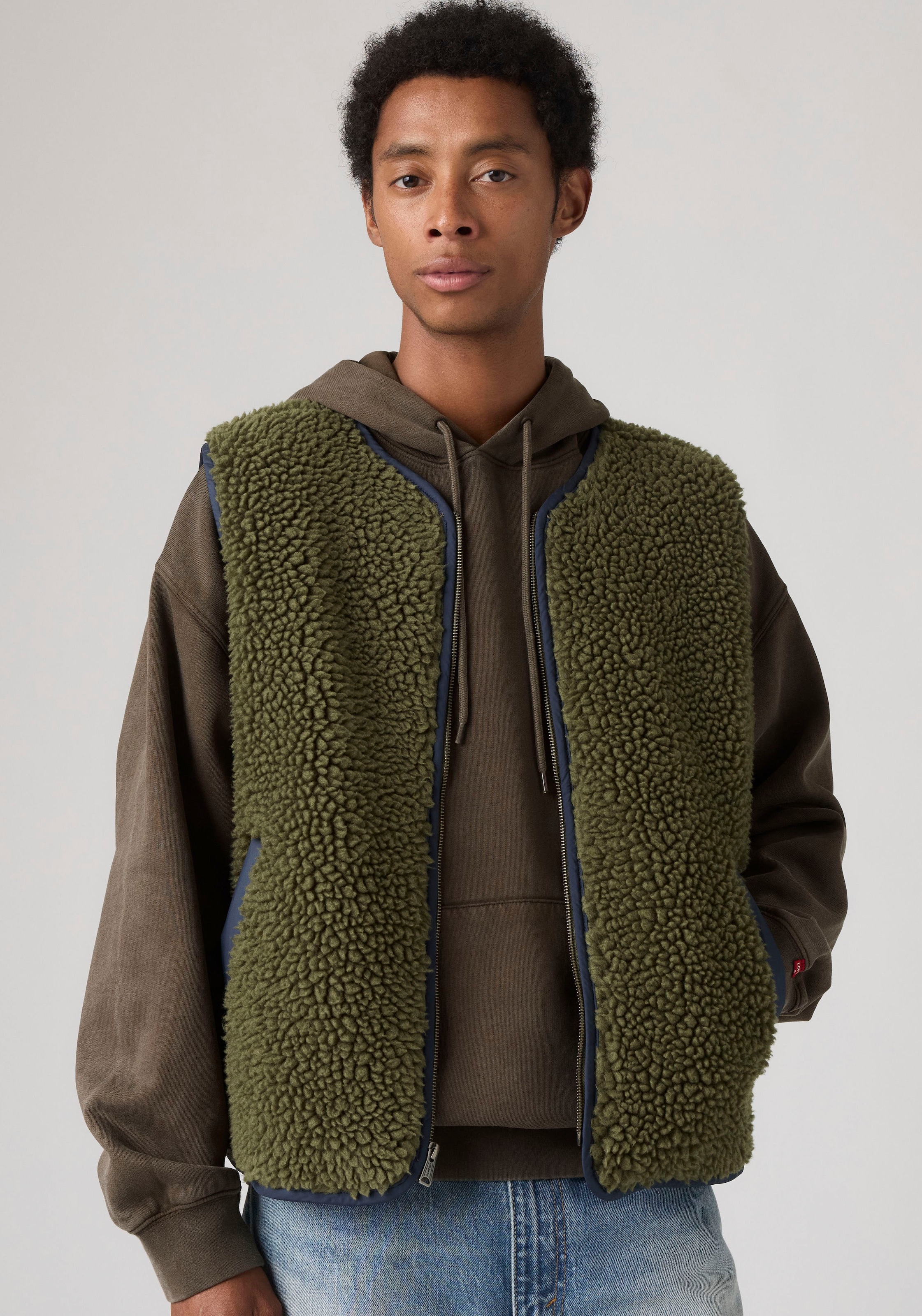 Levi's® Plüschweste »SEACLIFF SHERPA VEST« Bequeme Passform, praktischer Reissverschluss