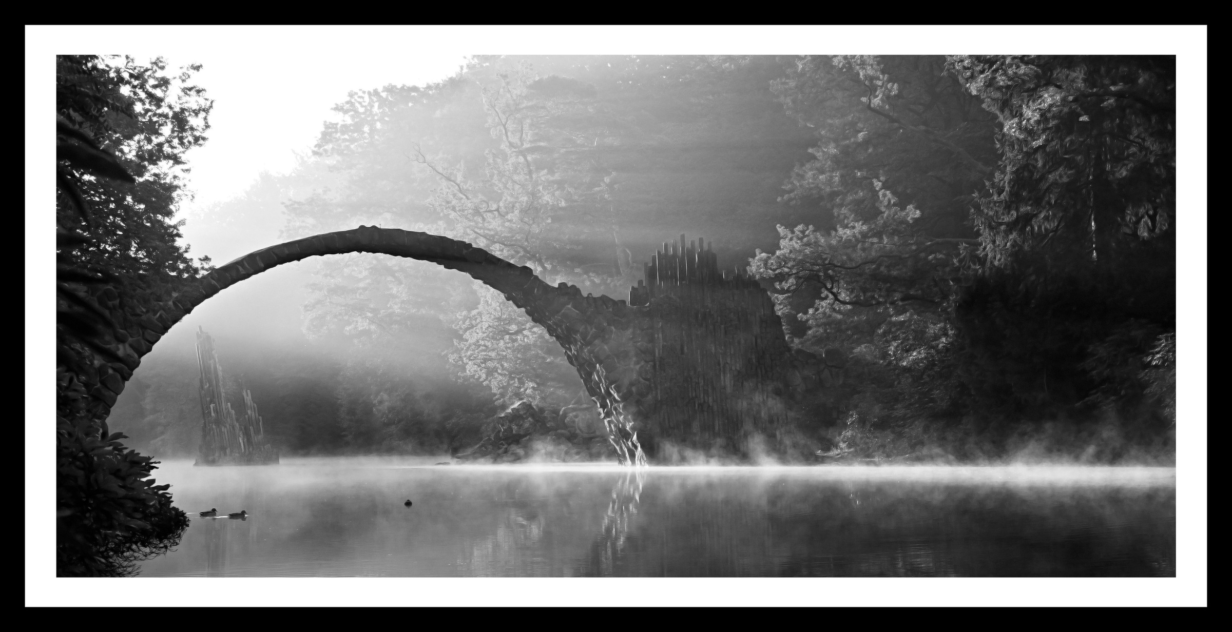 Image of Spiegelprofi GmbH Bild »Brücke«, hochwertiger Kunstdruck, Rahmen schwarz bei Ackermann Versand Schweiz
